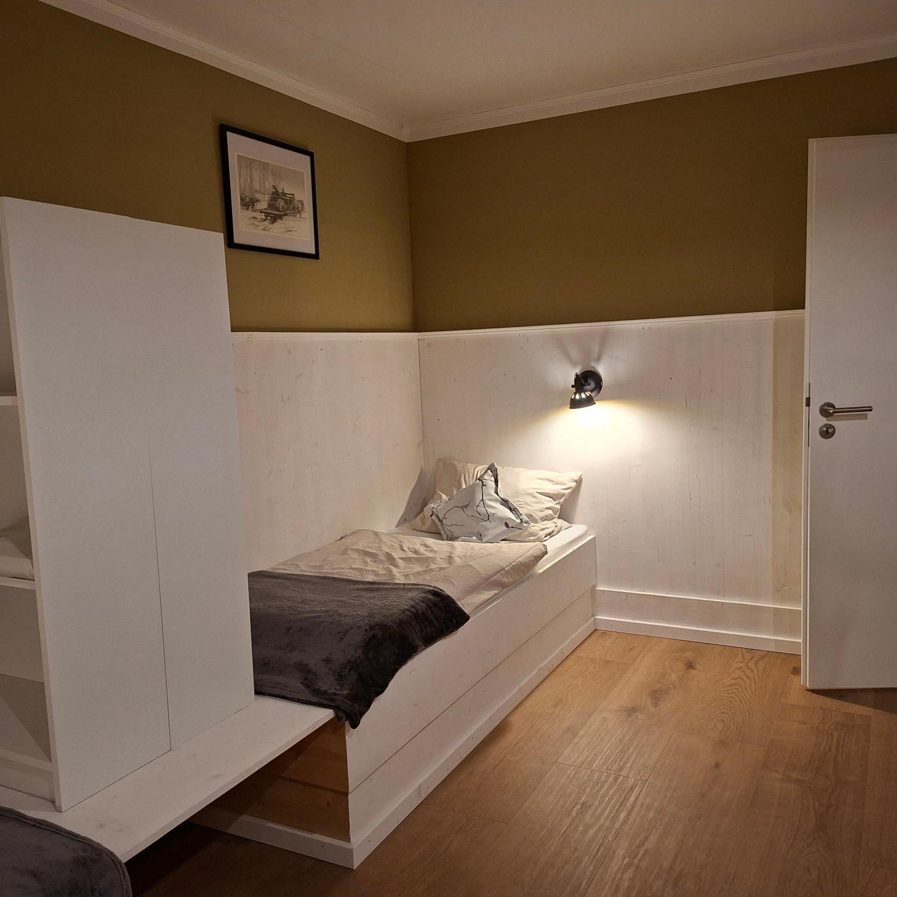 Three-Bedroom Apartment photo 2