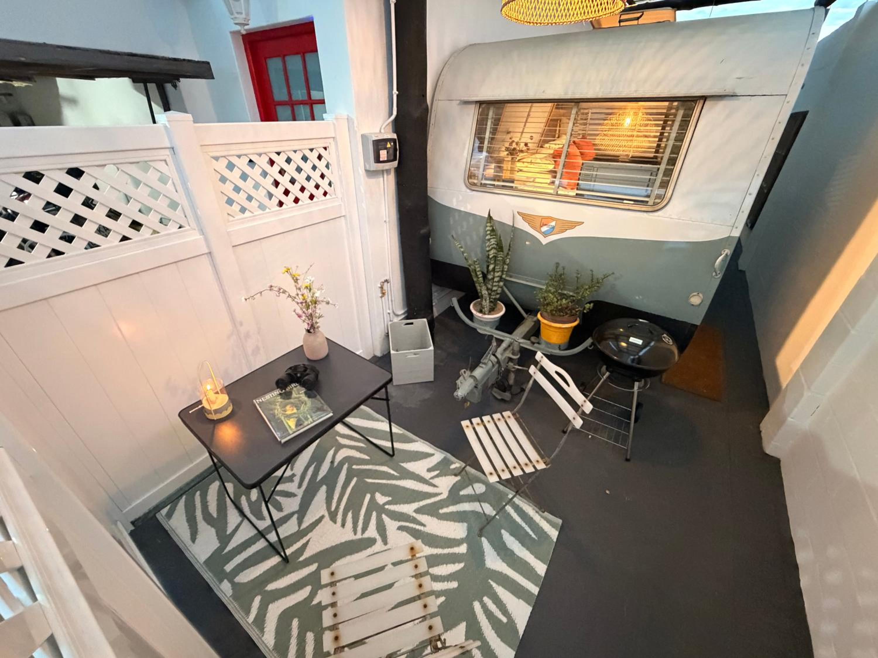 Caravan photo 2