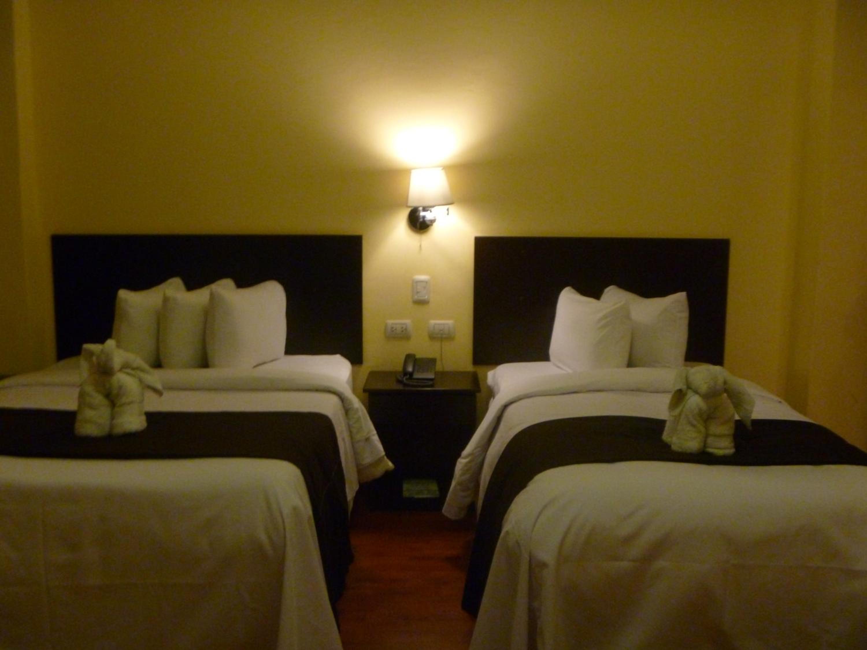 Twin Room - Photo 20