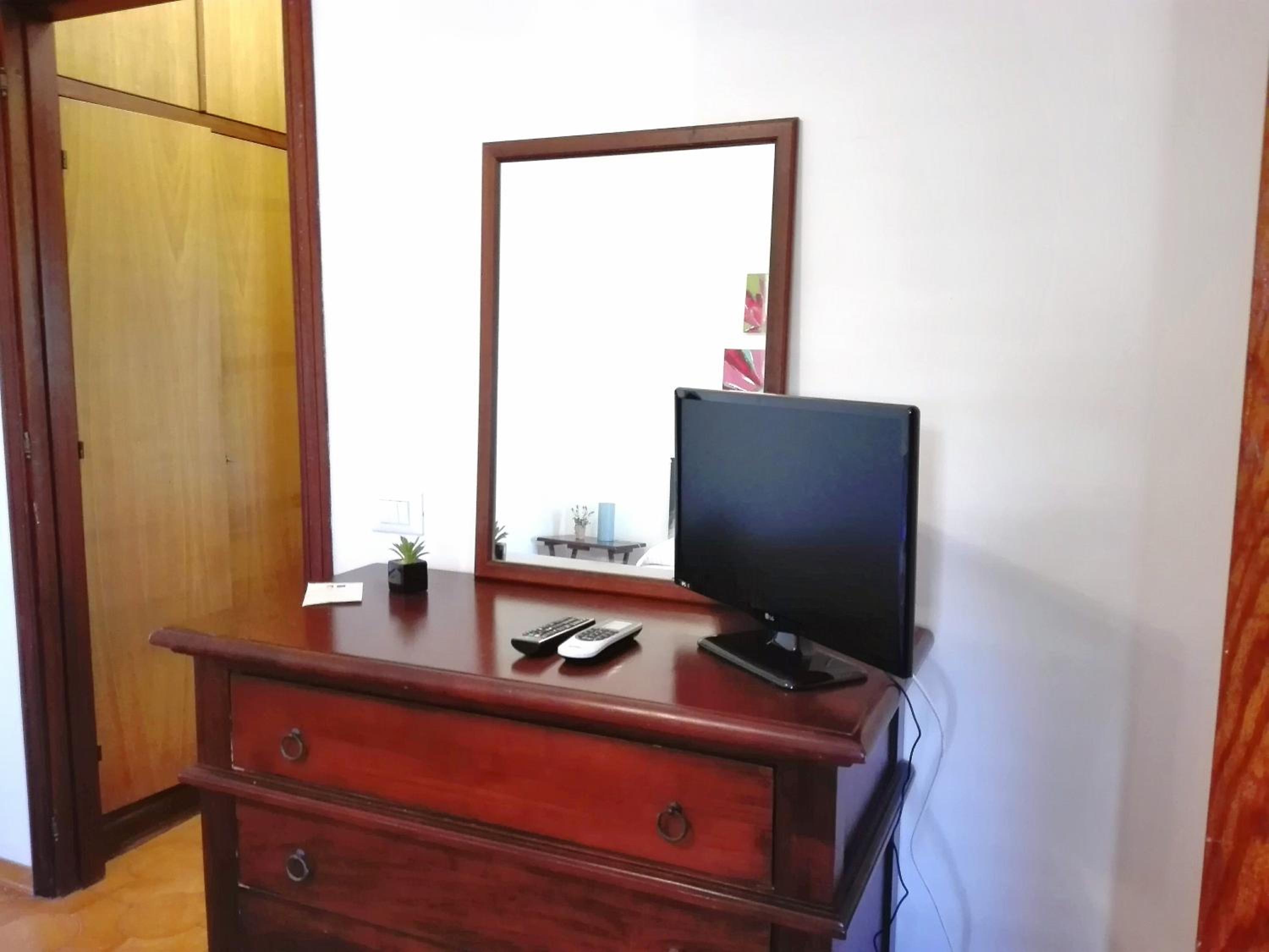 Double or Twin Room with Garden View photo 2