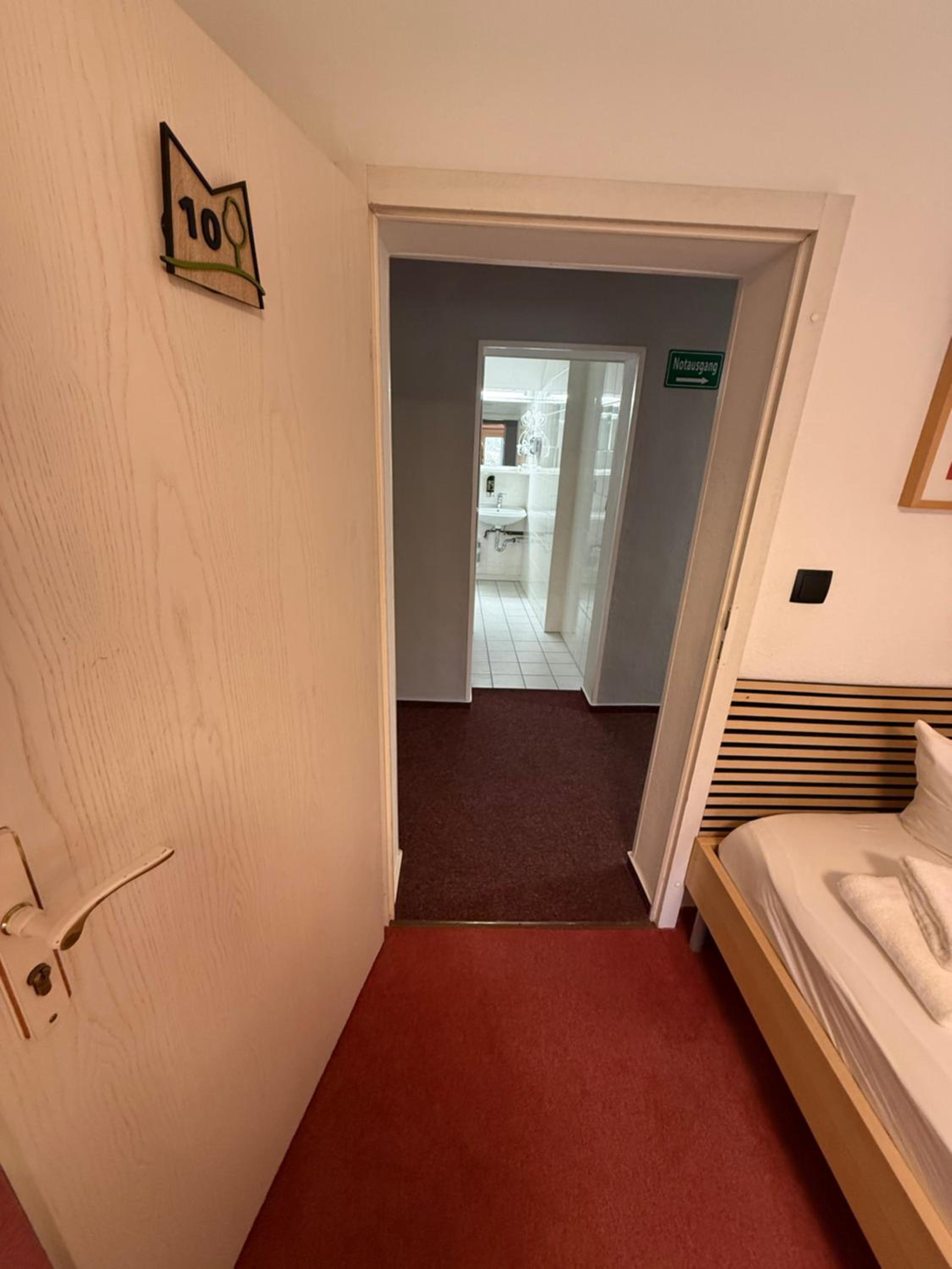 Single Room with Private External Bathroom