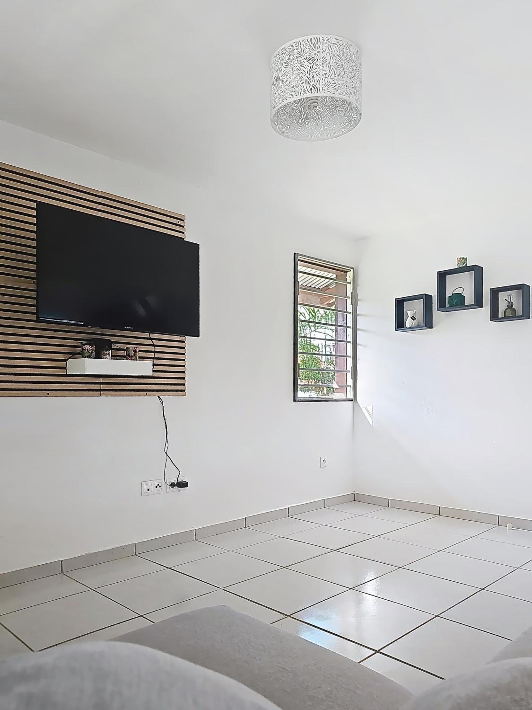 Three-Bedroom Home photo 3