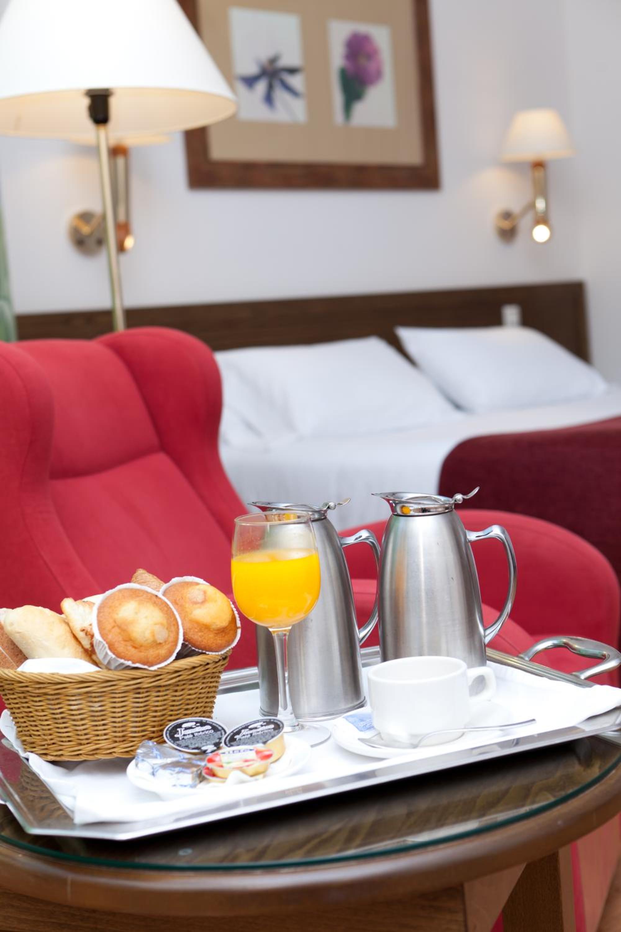Junior Suite (2 Adults + 1 Child) - Photo 20