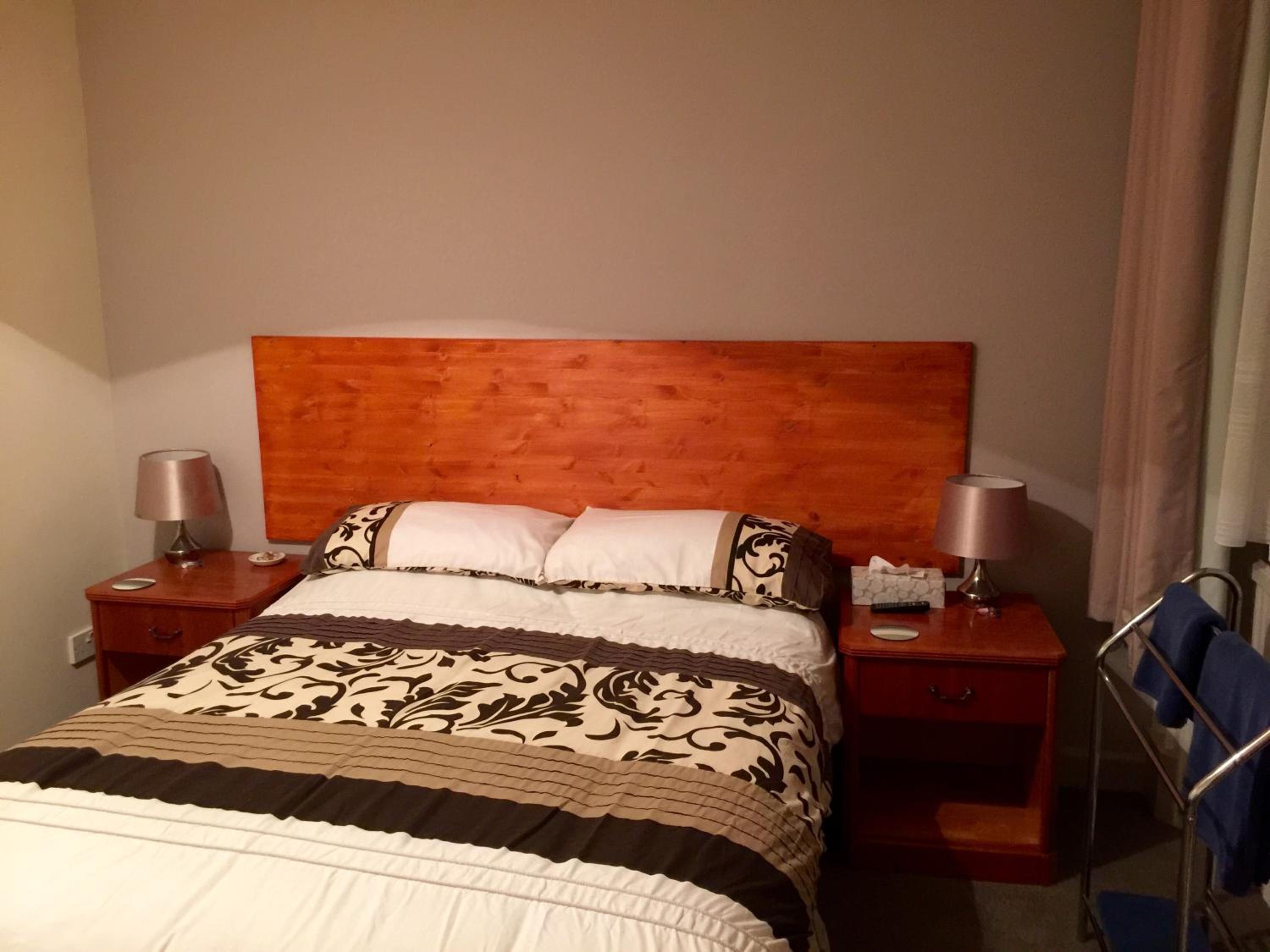 Double Room - Photo 8