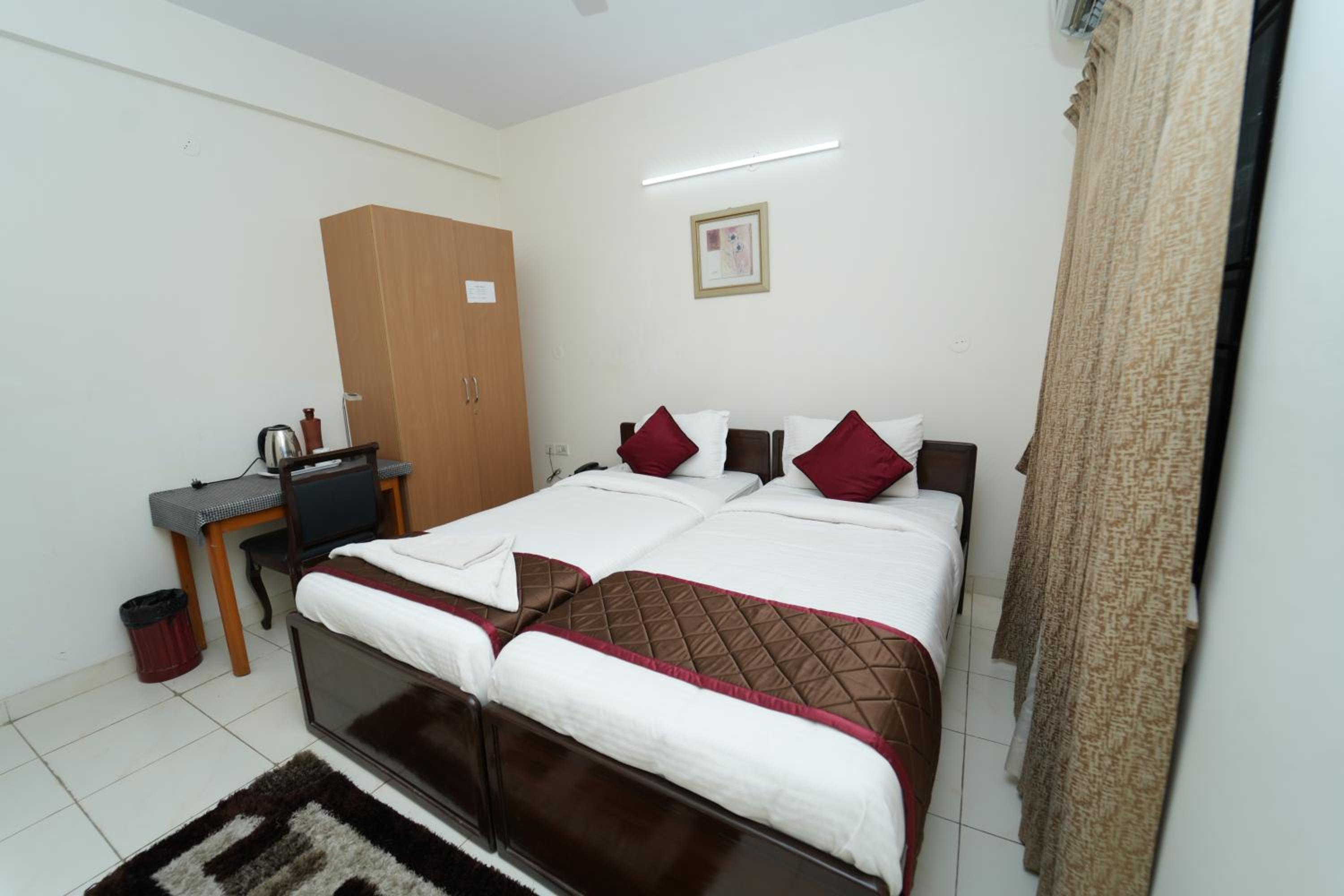 Deluxe Twin Room - Photo 1