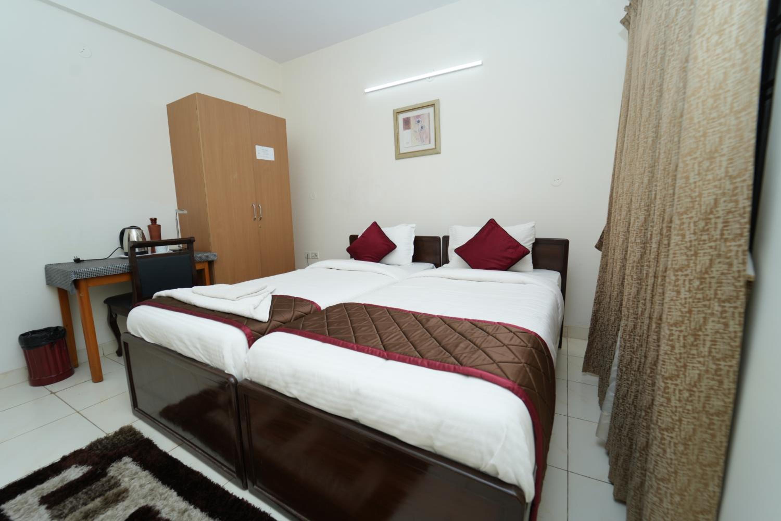 Deluxe Twin Room - Photo 3