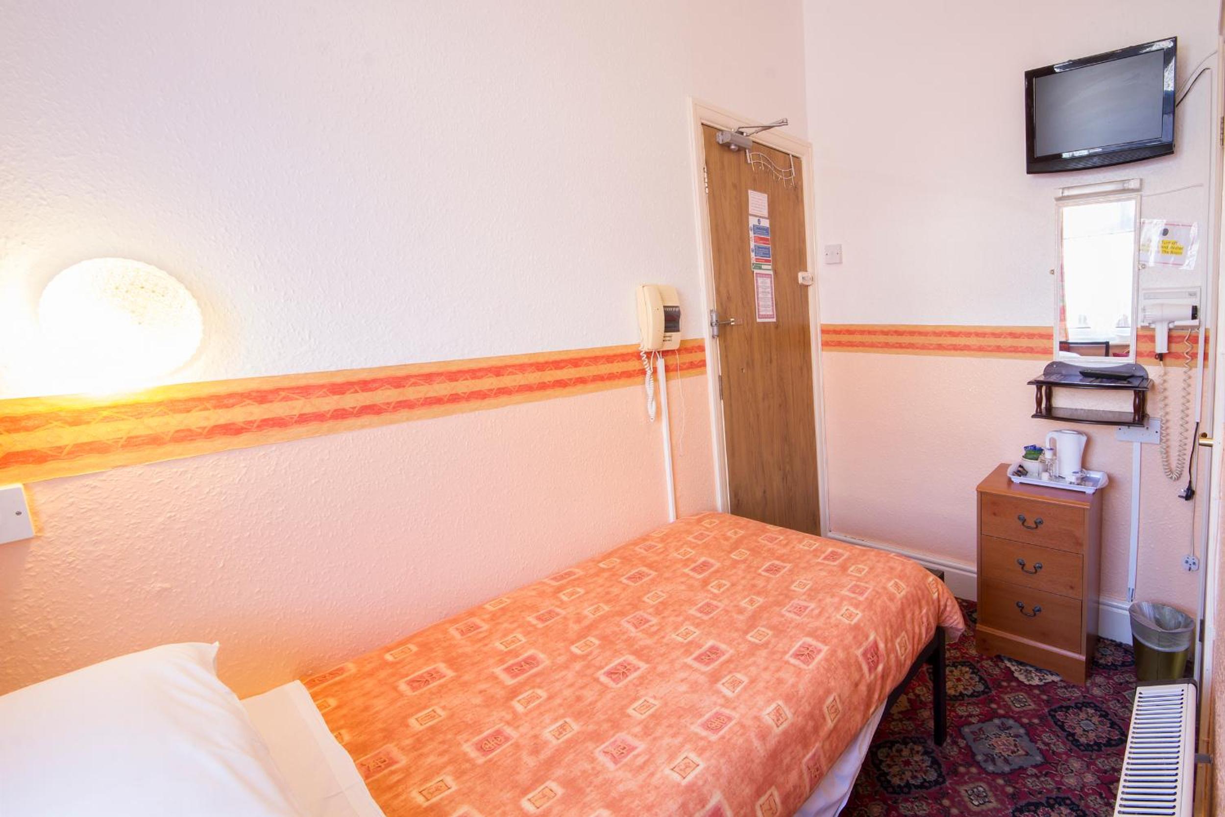 Ground Floor Single Room photo 3