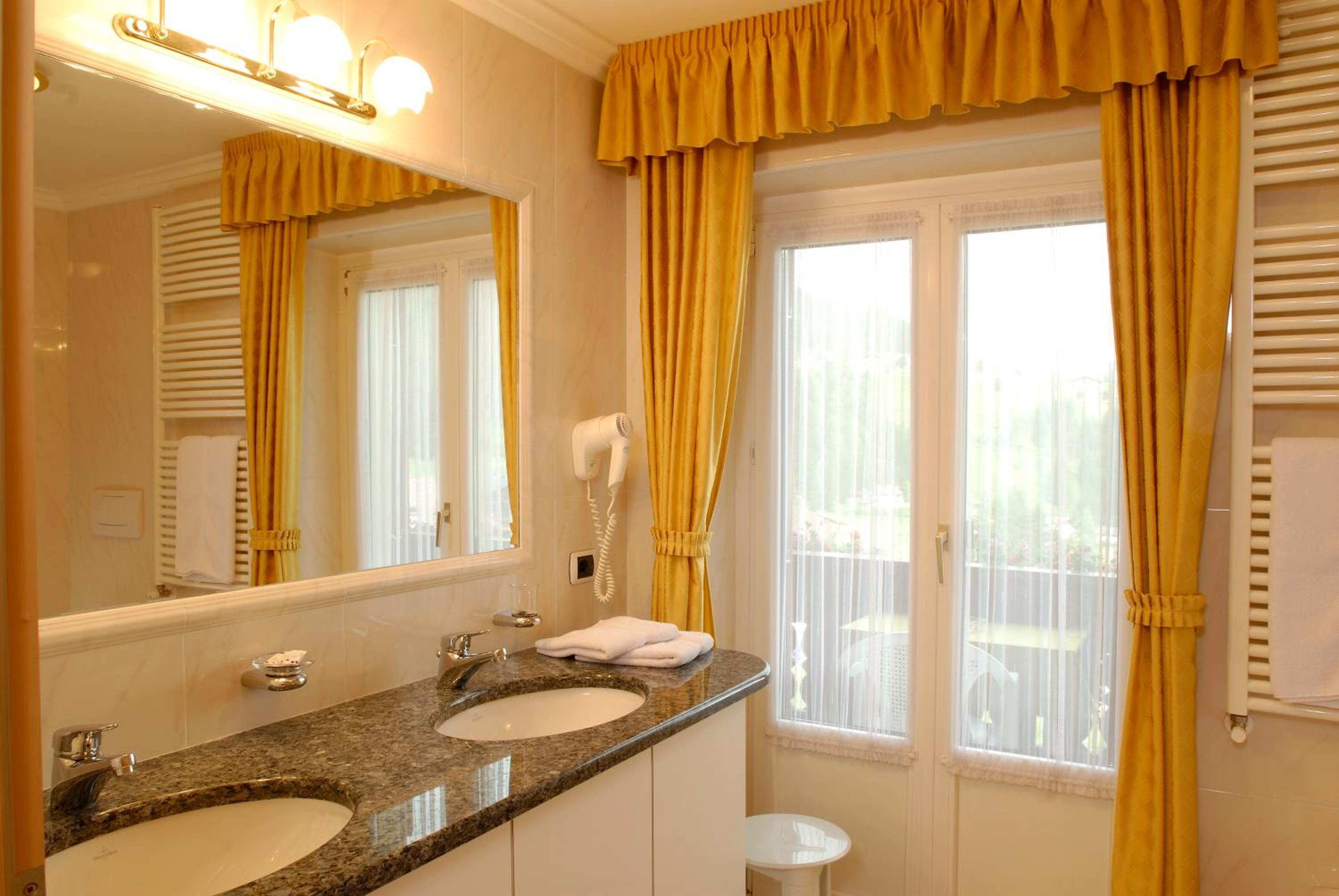 Large Double Room photo 2