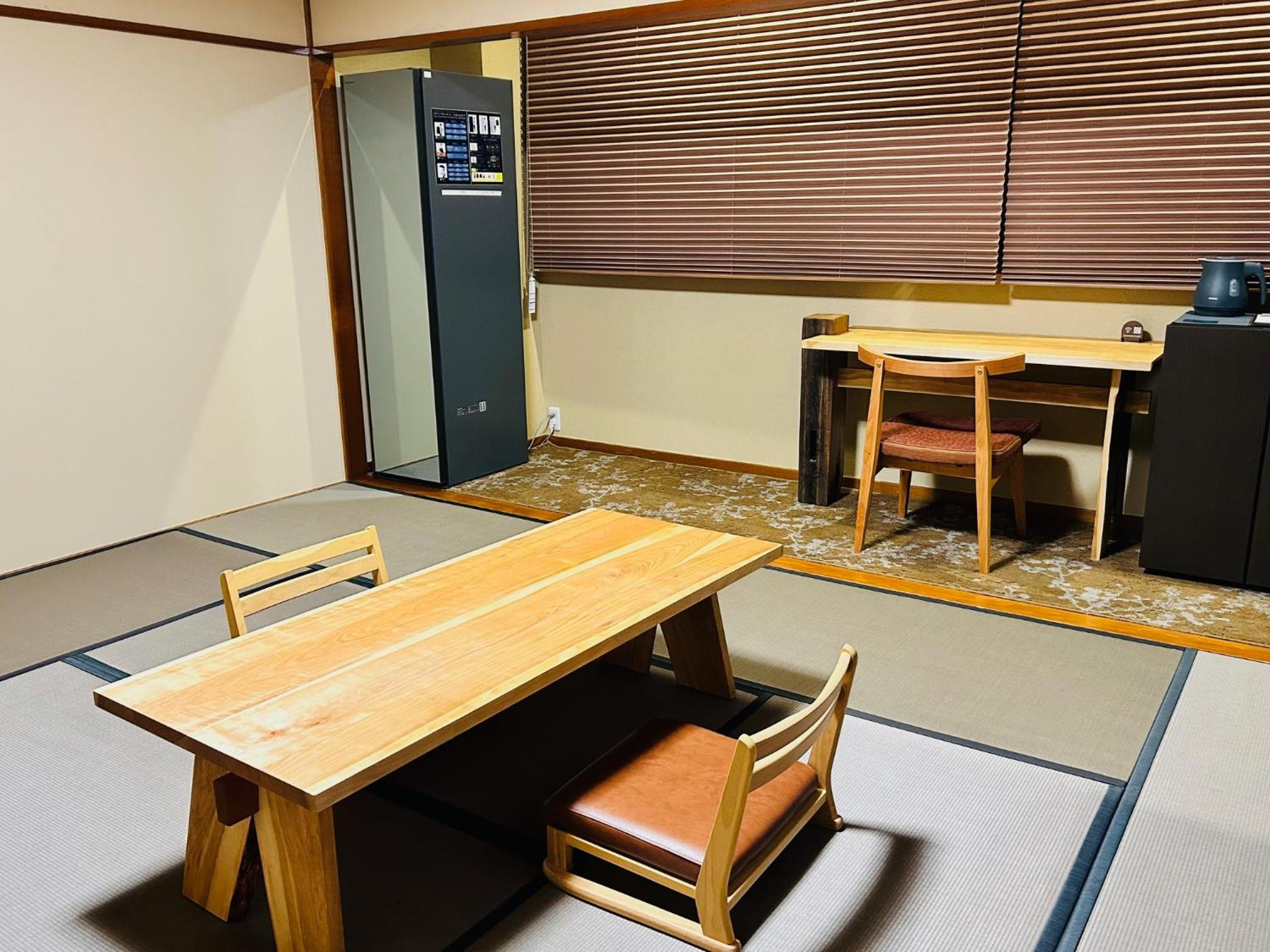 Japanese-Style Room