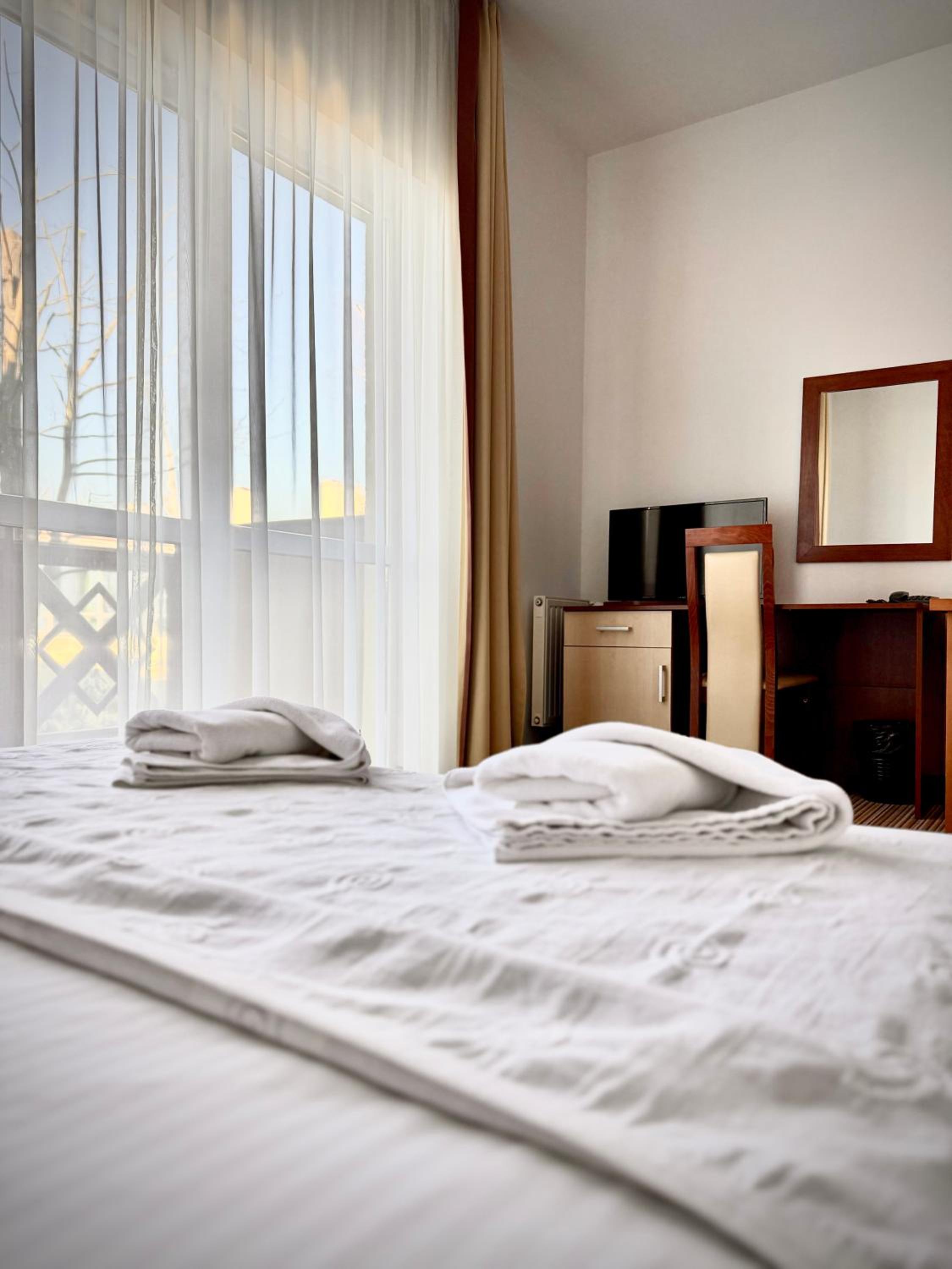 Double Room - Disability Access photo 1