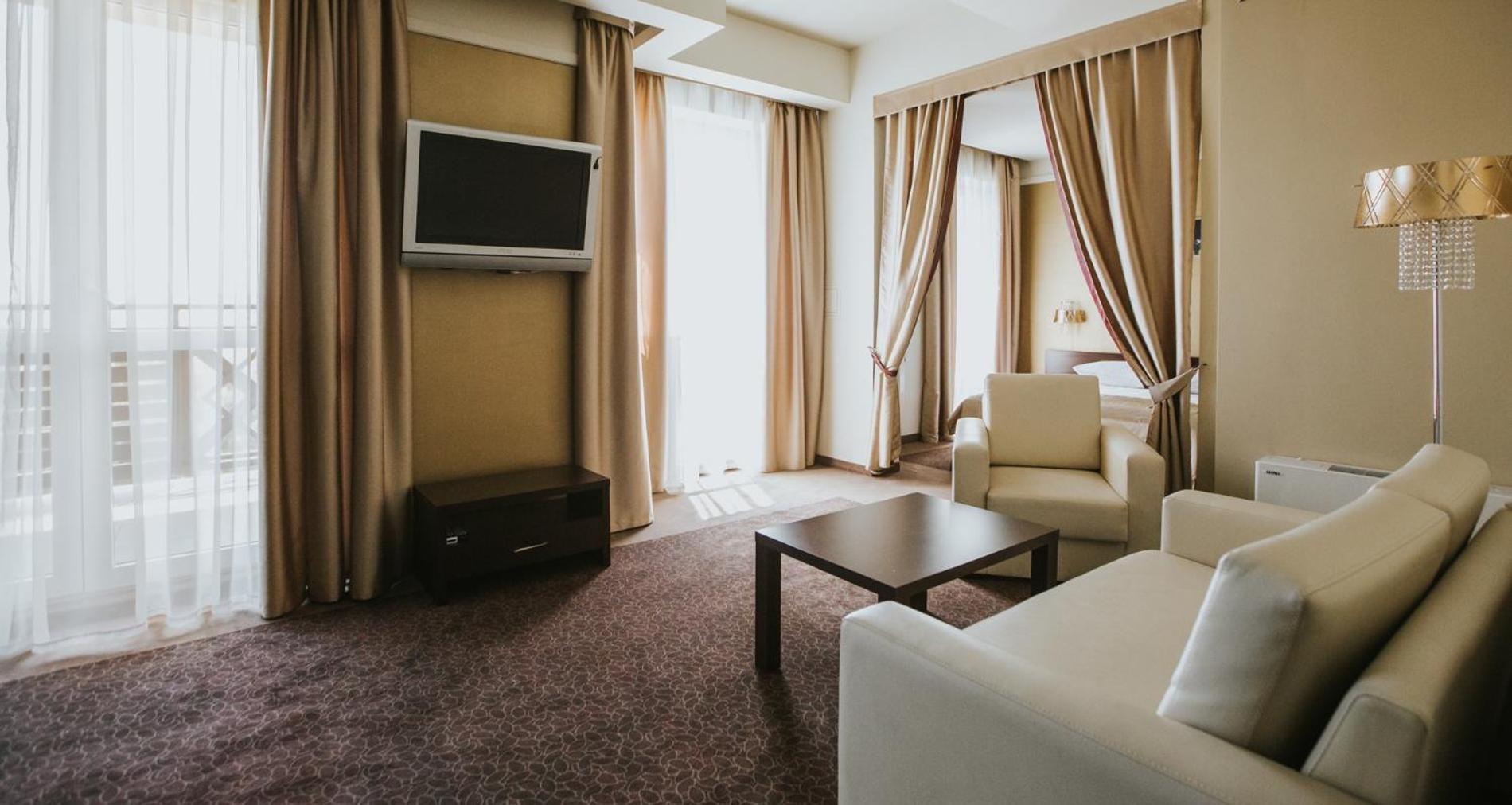 Deluxe Double Room - Photo 1