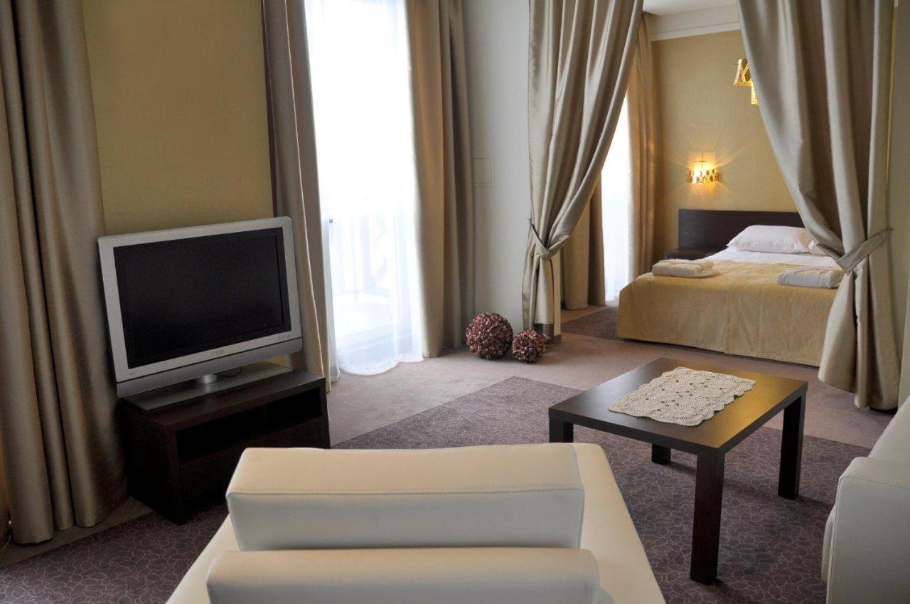Deluxe Double Room - Photo 5