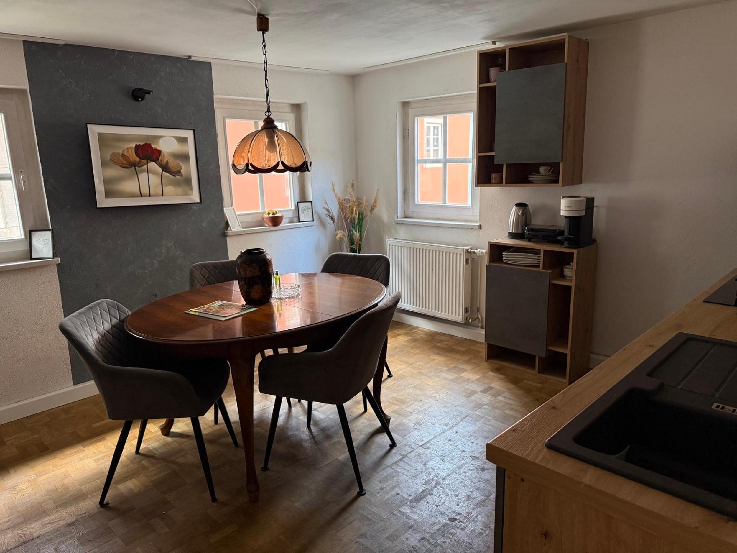 Three-Bedroom Apartment photo 1