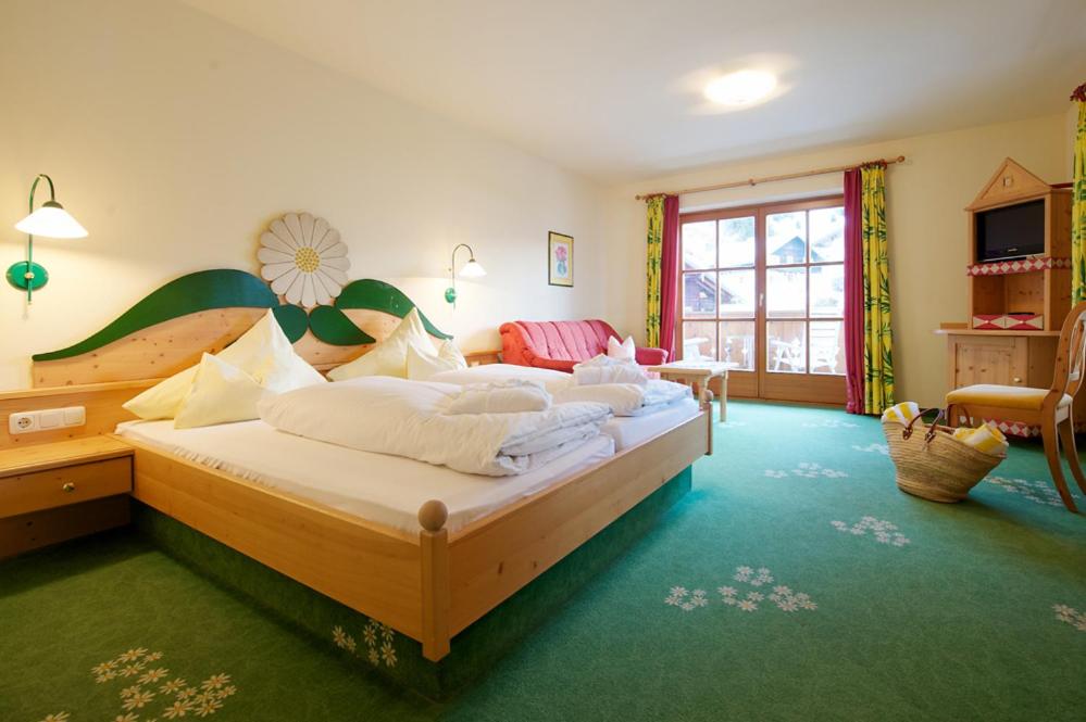 Budget Double Room photo 1