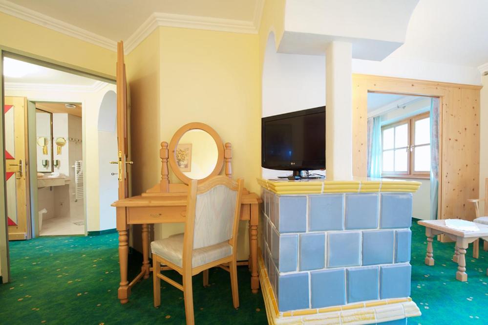 Budget Double Room photo 2