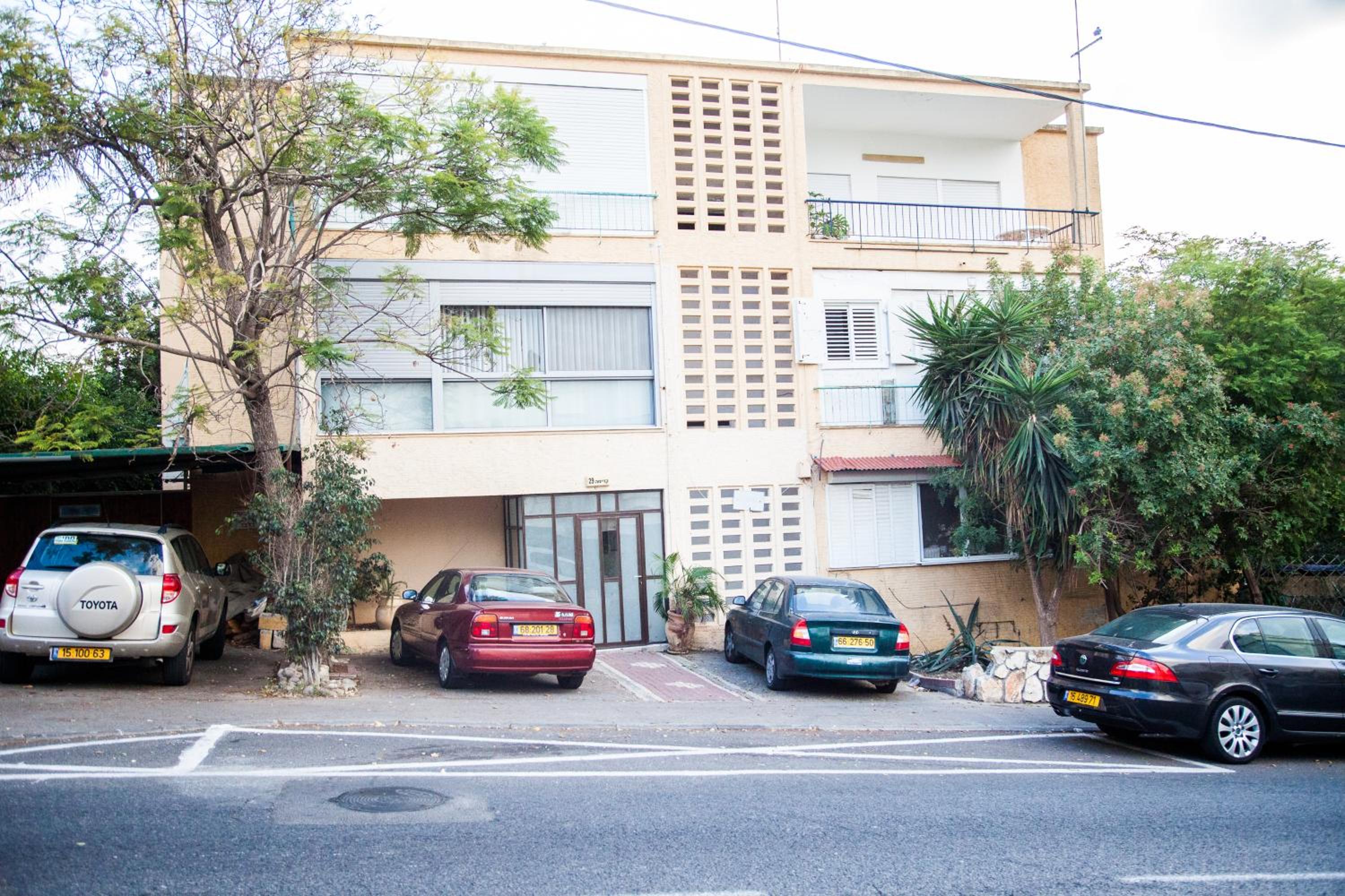 Apartment with Balcony photo 3