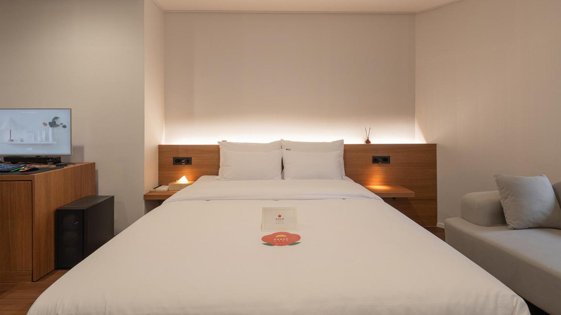 Dongbaek Signature Suite Room photo 2
