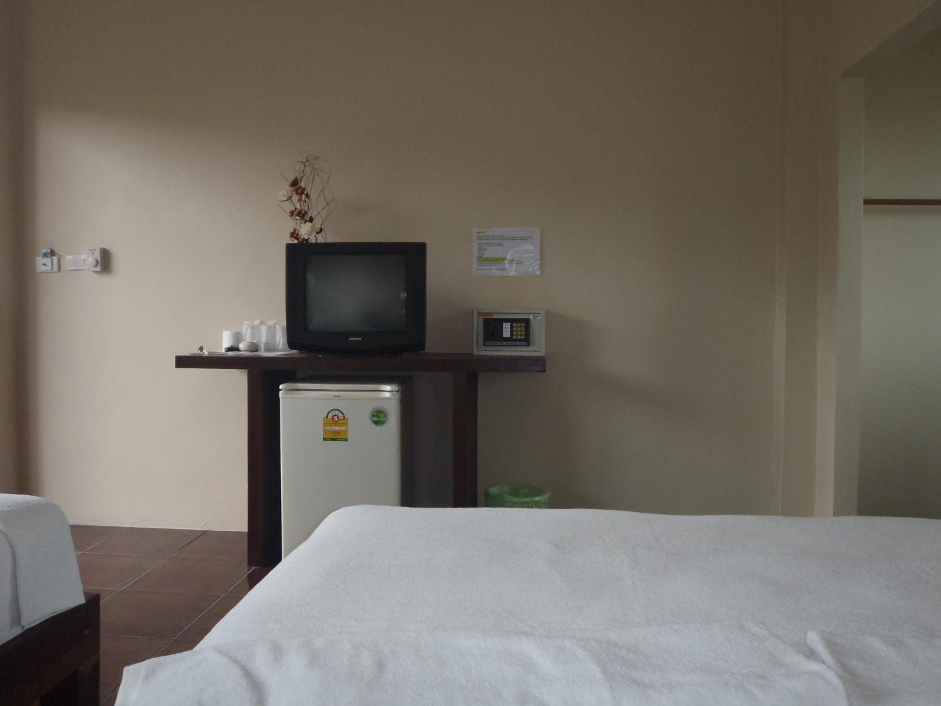 Standard Twin Room photo 2