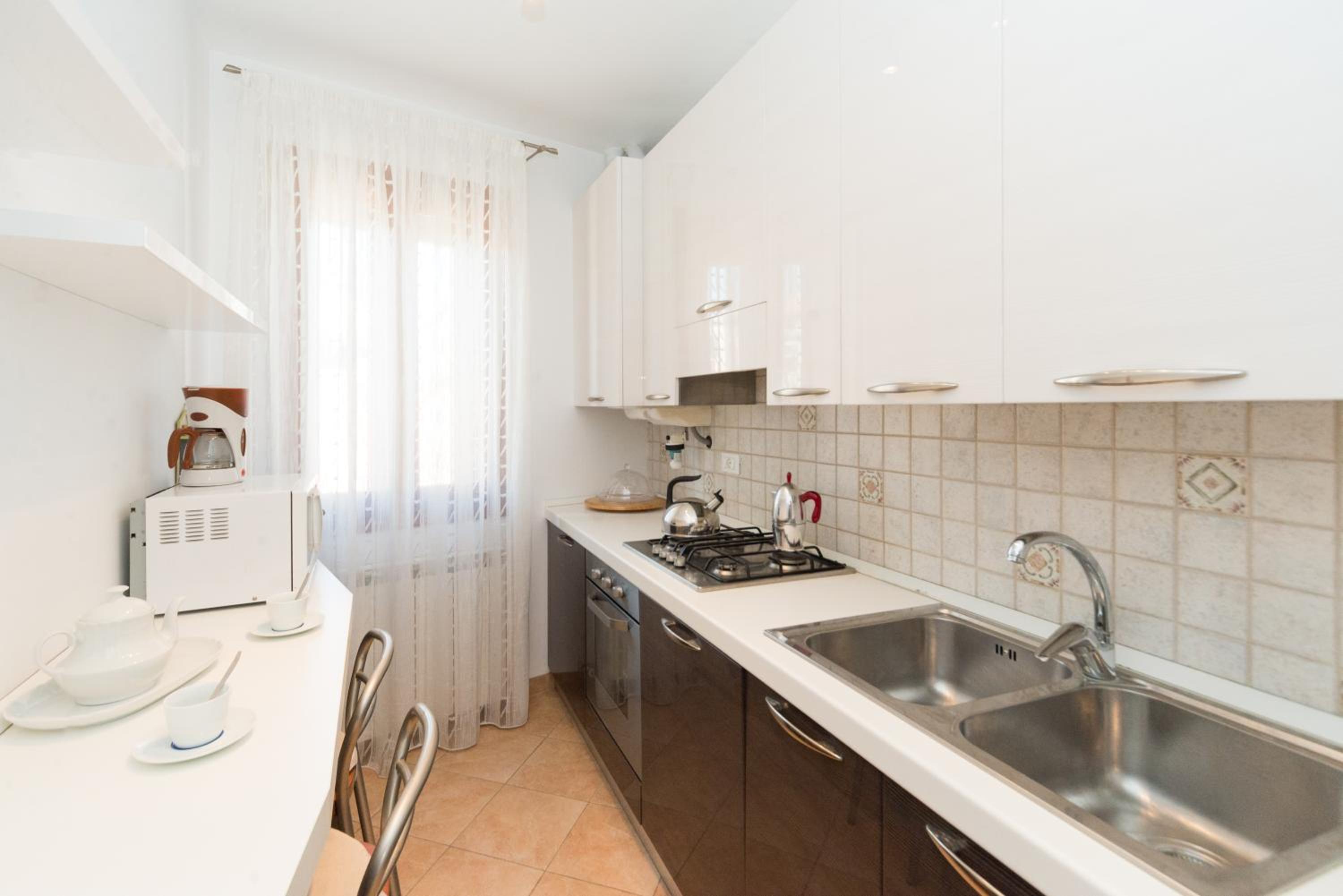 Apartment with Terrace photo 2