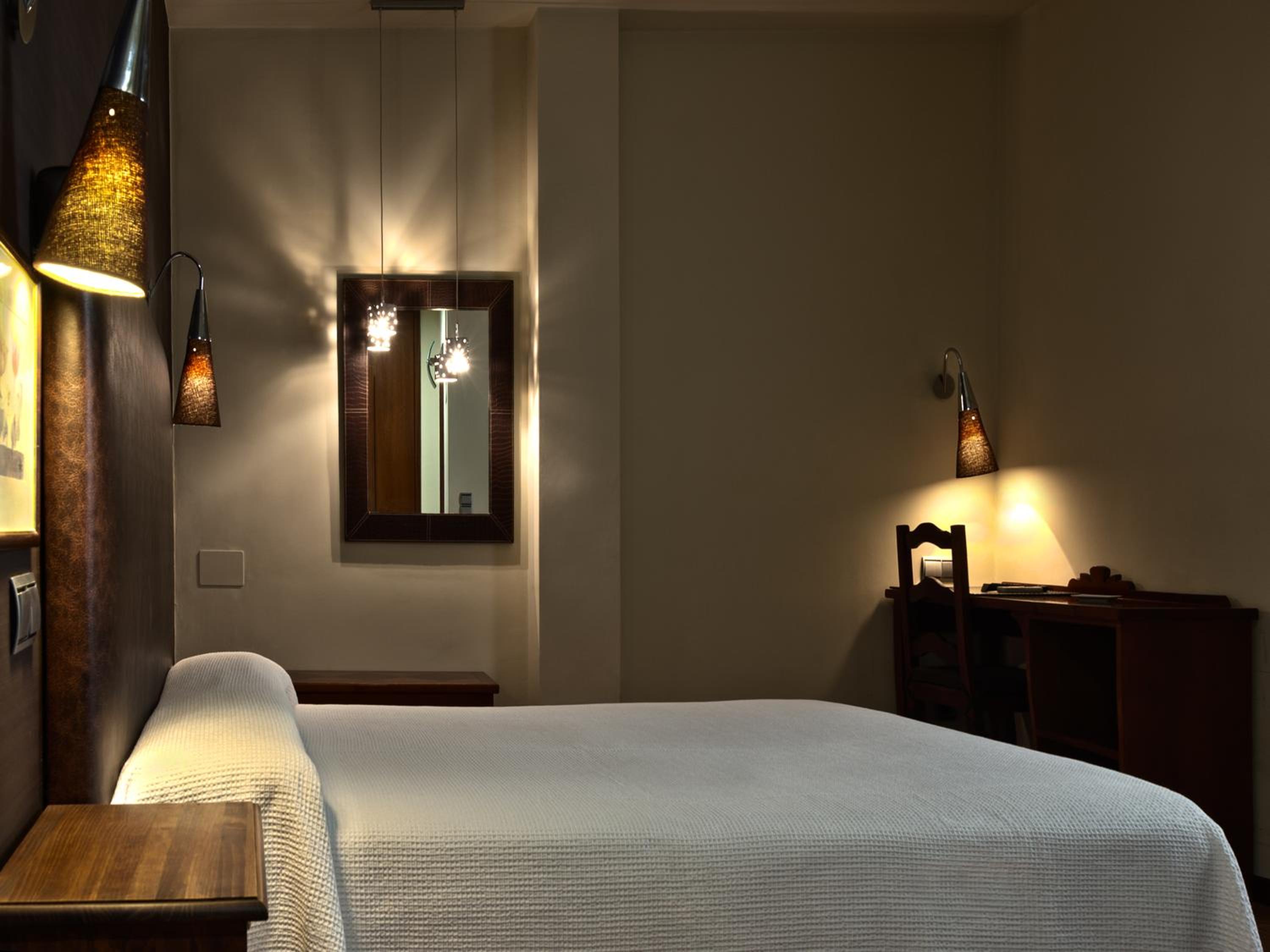 Triple Room with Private Bathroom photo 3