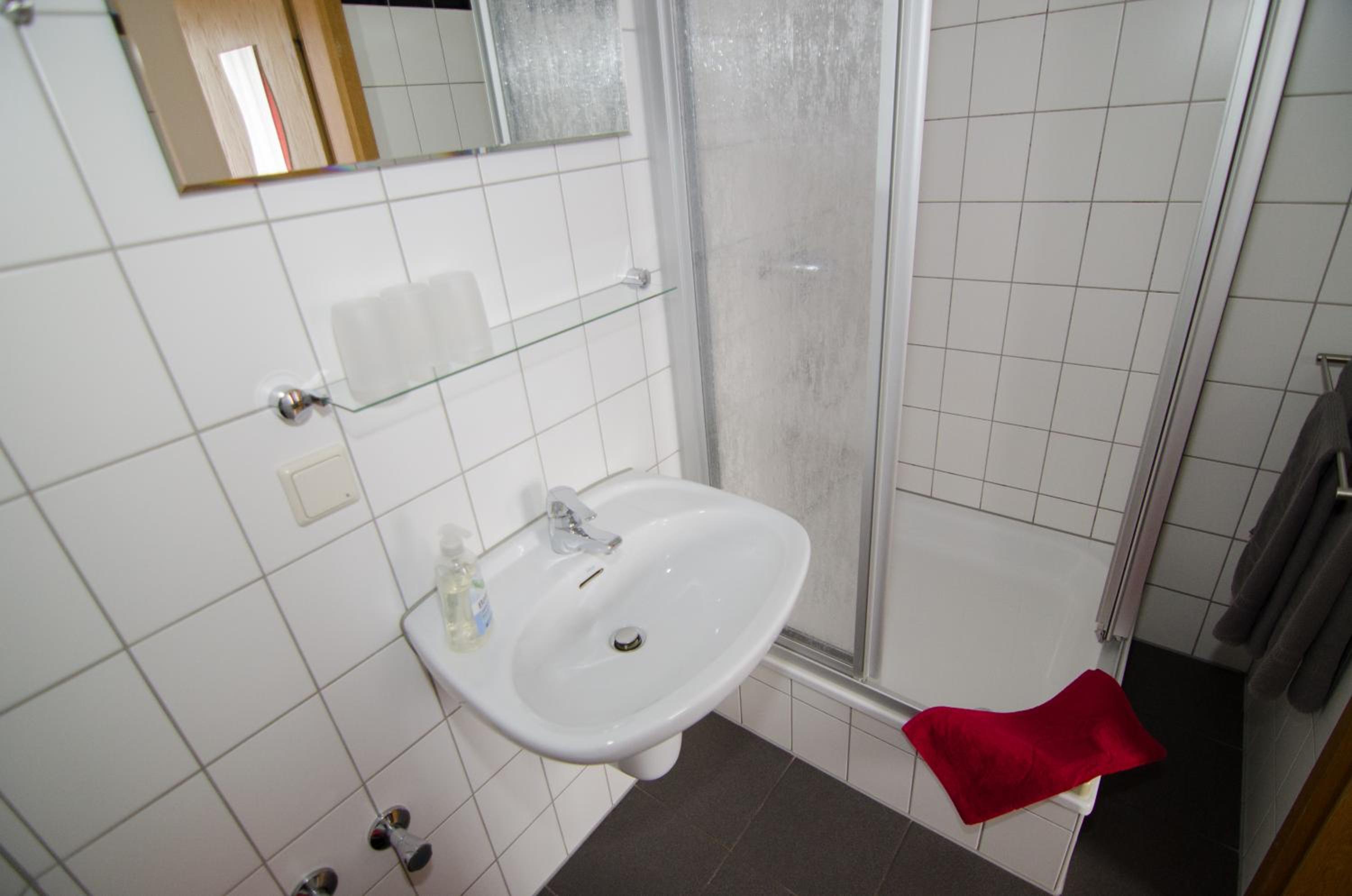 Single Room photo 2