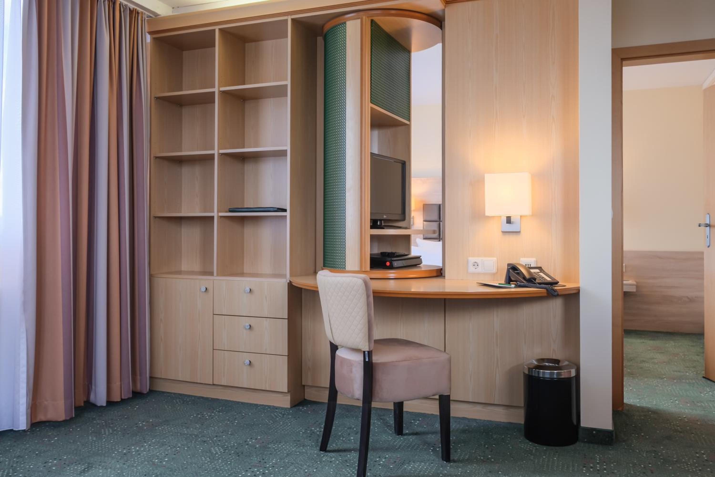 Deluxe Suite photo 1