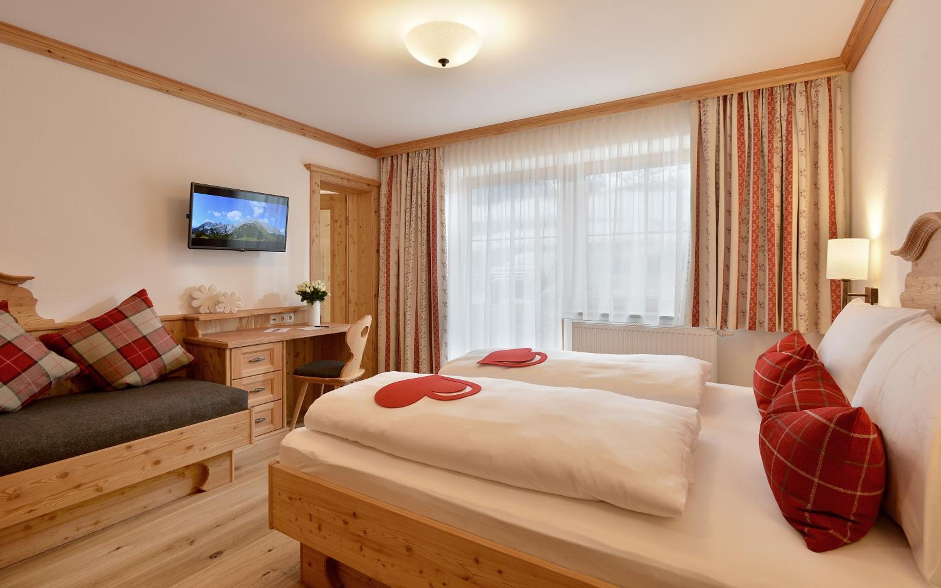 Double Room with Terrace - Photo 3