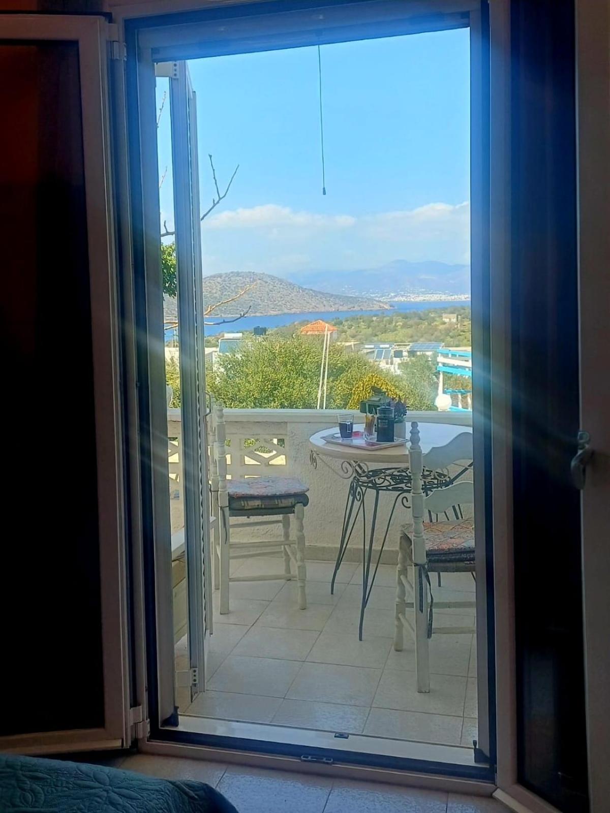 One-Bedroom Apartment with Sea View