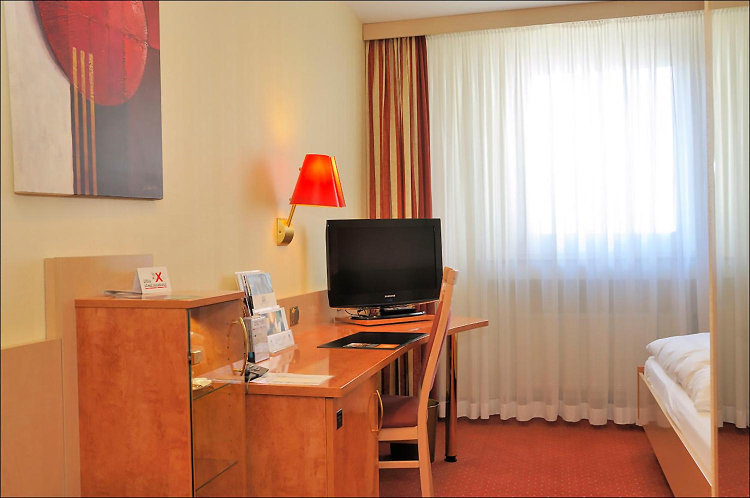 Single Room with Single Bed photo 3