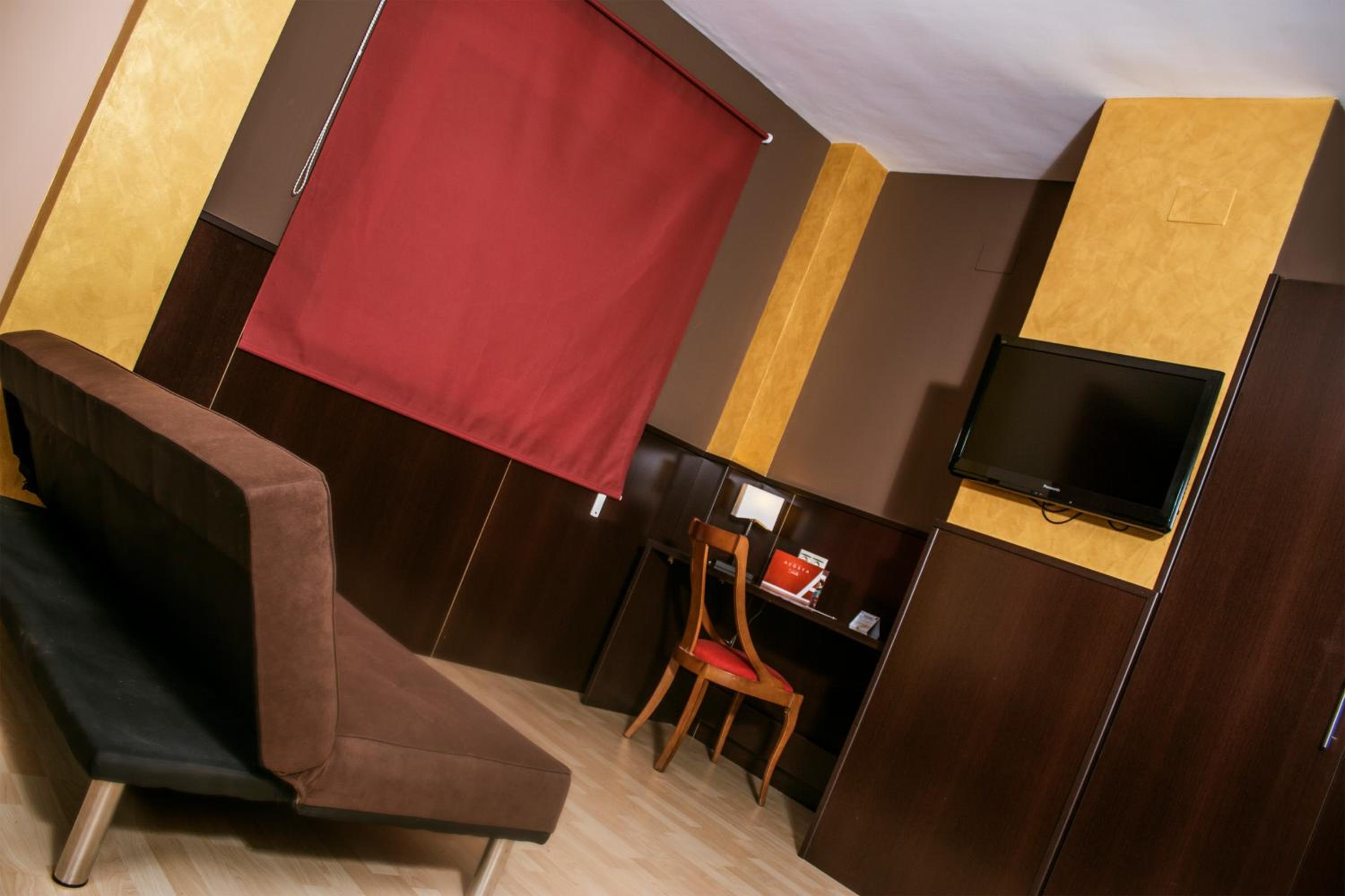 Superior Twin Room - Photo 1