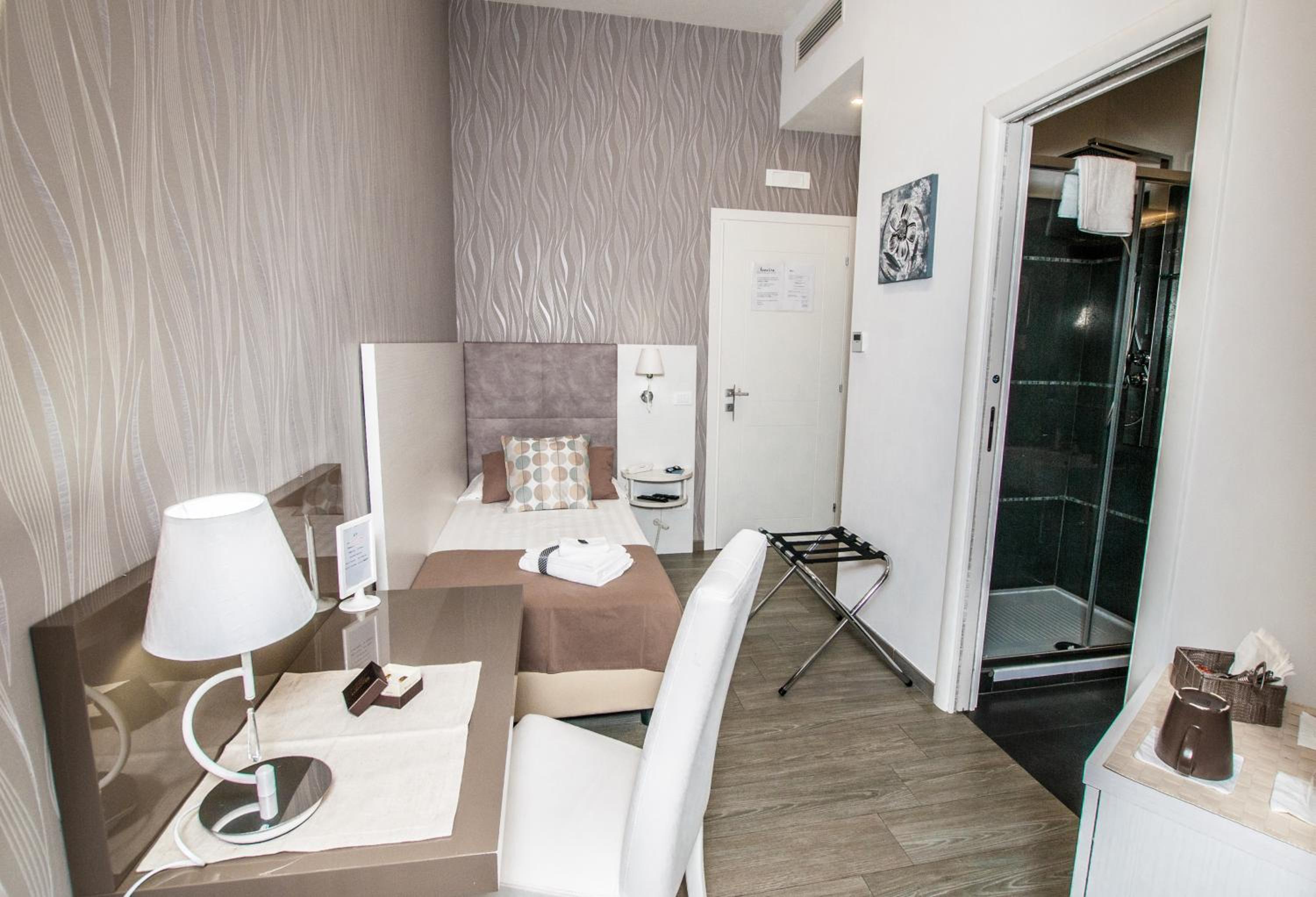 Single Room photo 3