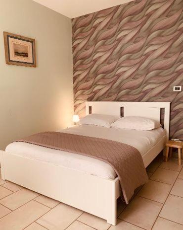 Large Double Room photo 2