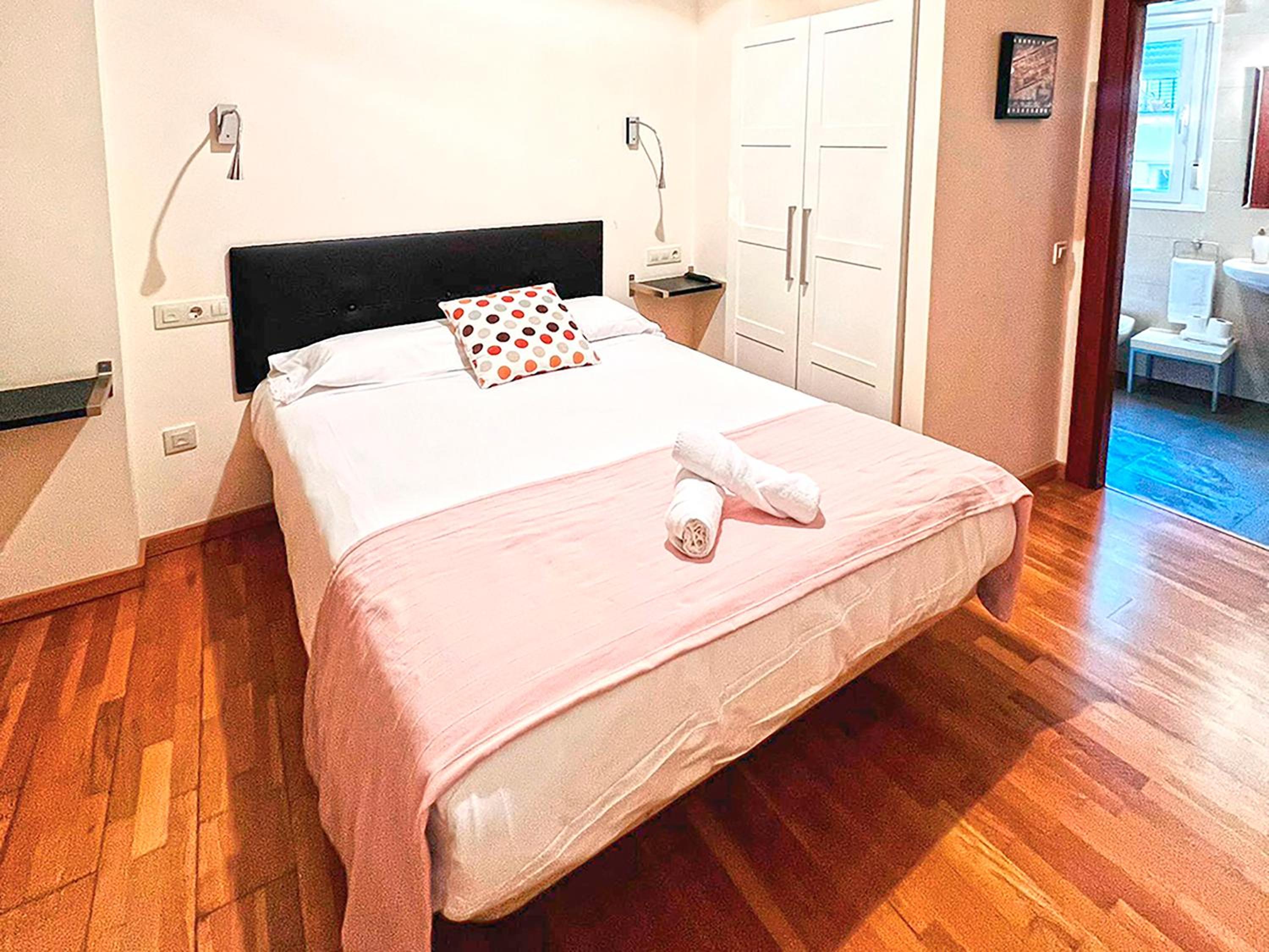 Three-Bedroom Apartment photo 1