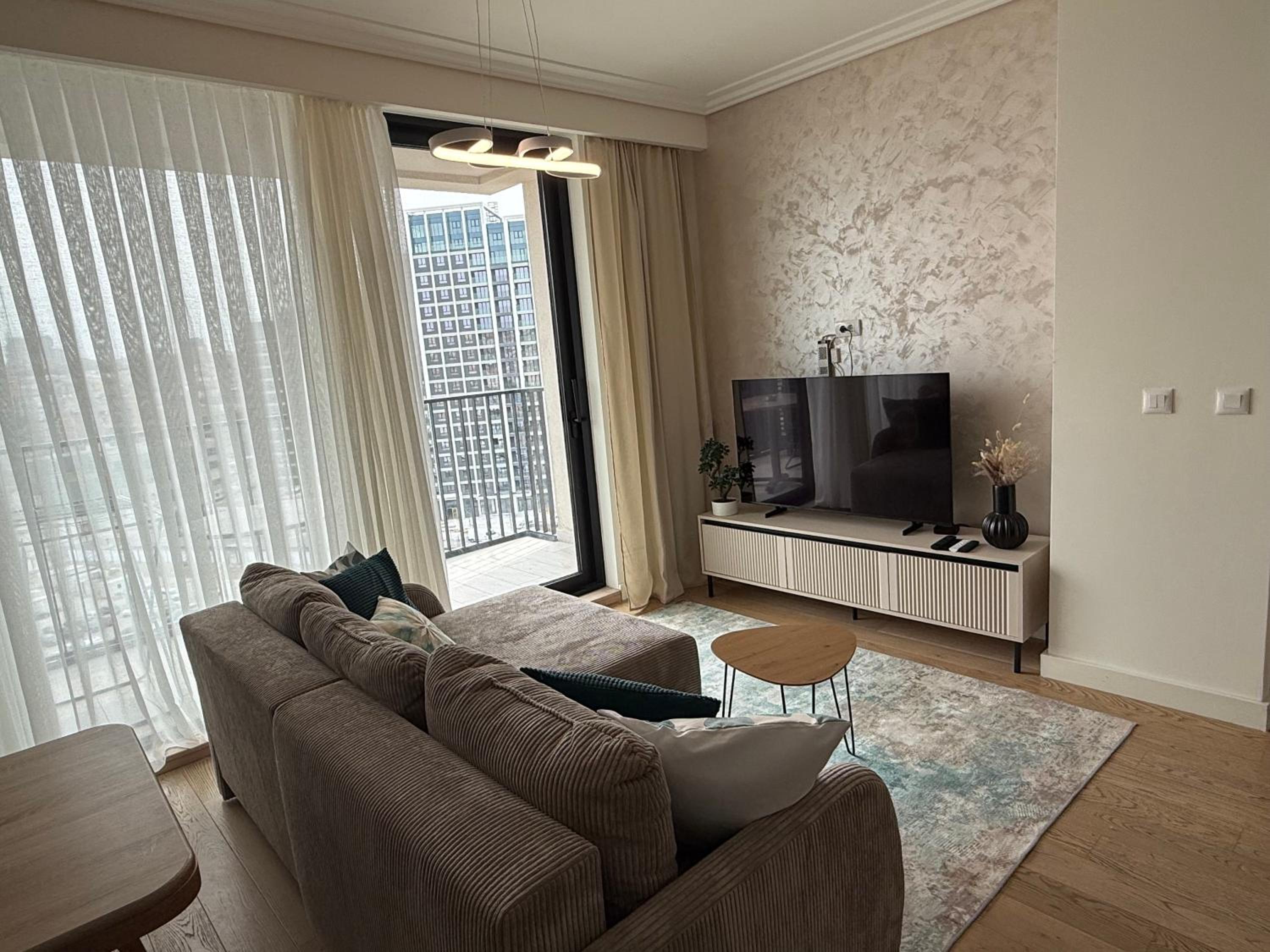 Two-Bedroom Deluxe Apartment with Balcony