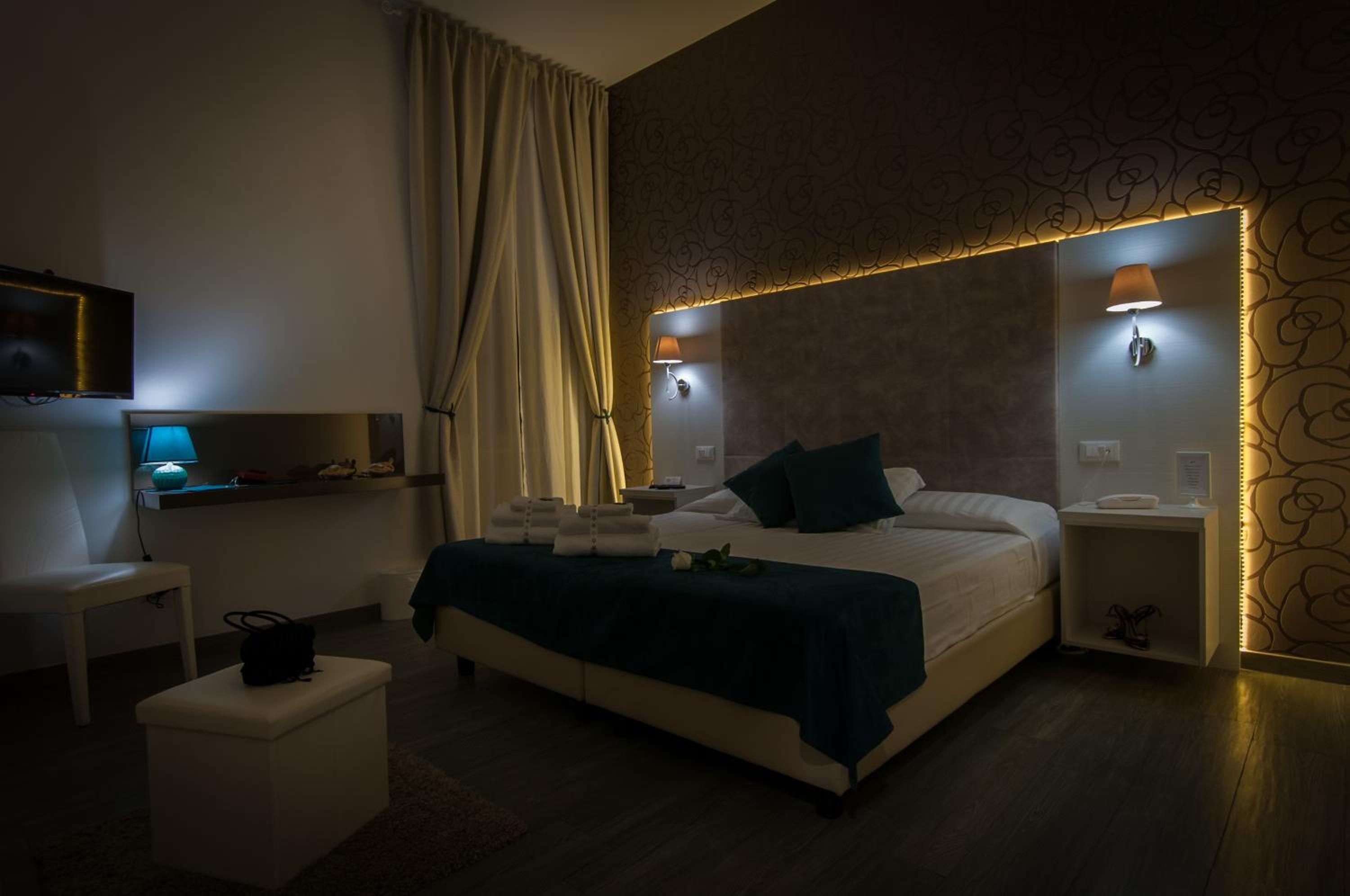 Superior Double or Twin Room photo 1