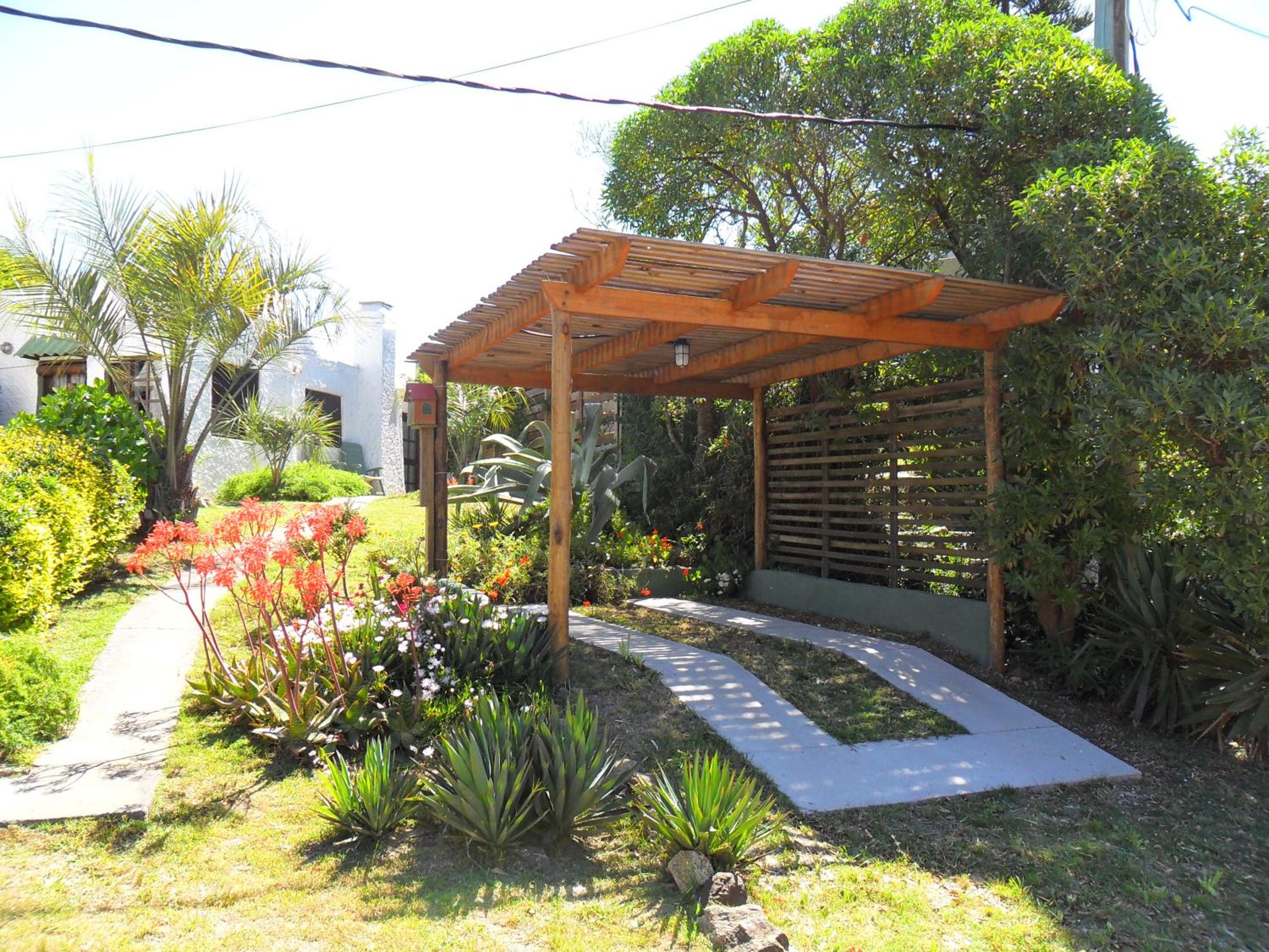 Three-Bedroom House photo 1