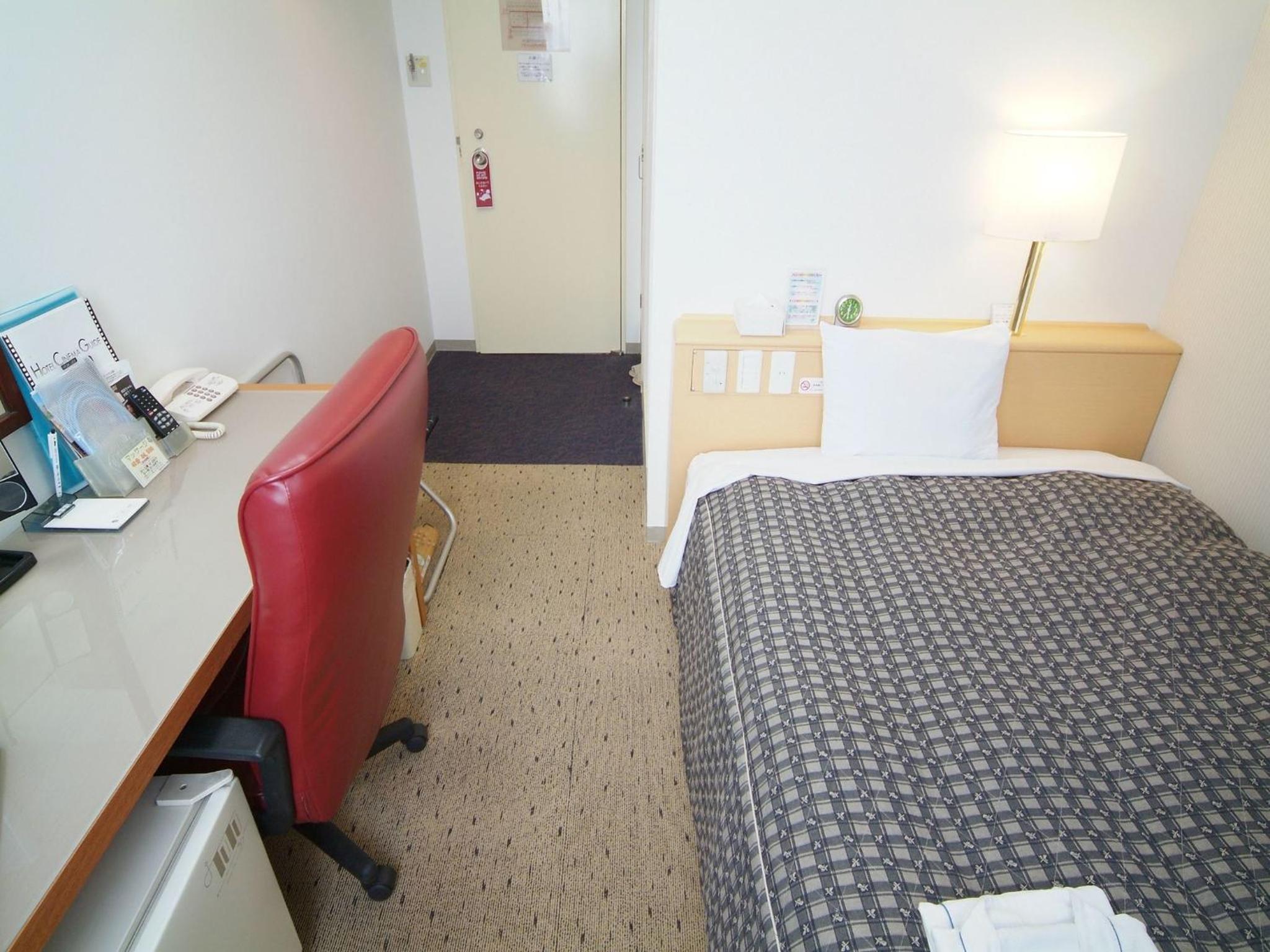 Standard Double Room - Smoking - Photo 3