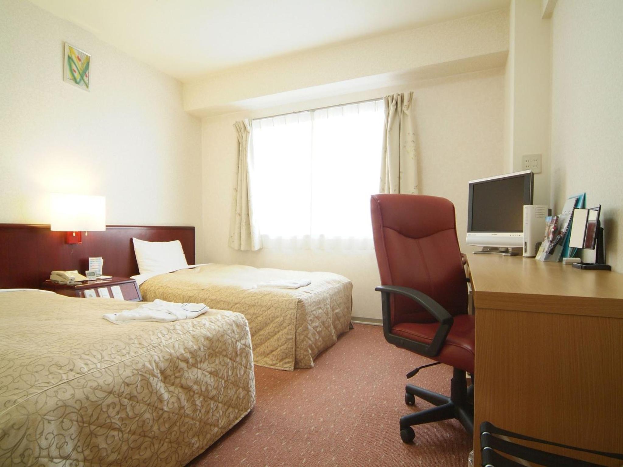 Standard Twin Room - Smoking - Photo 1