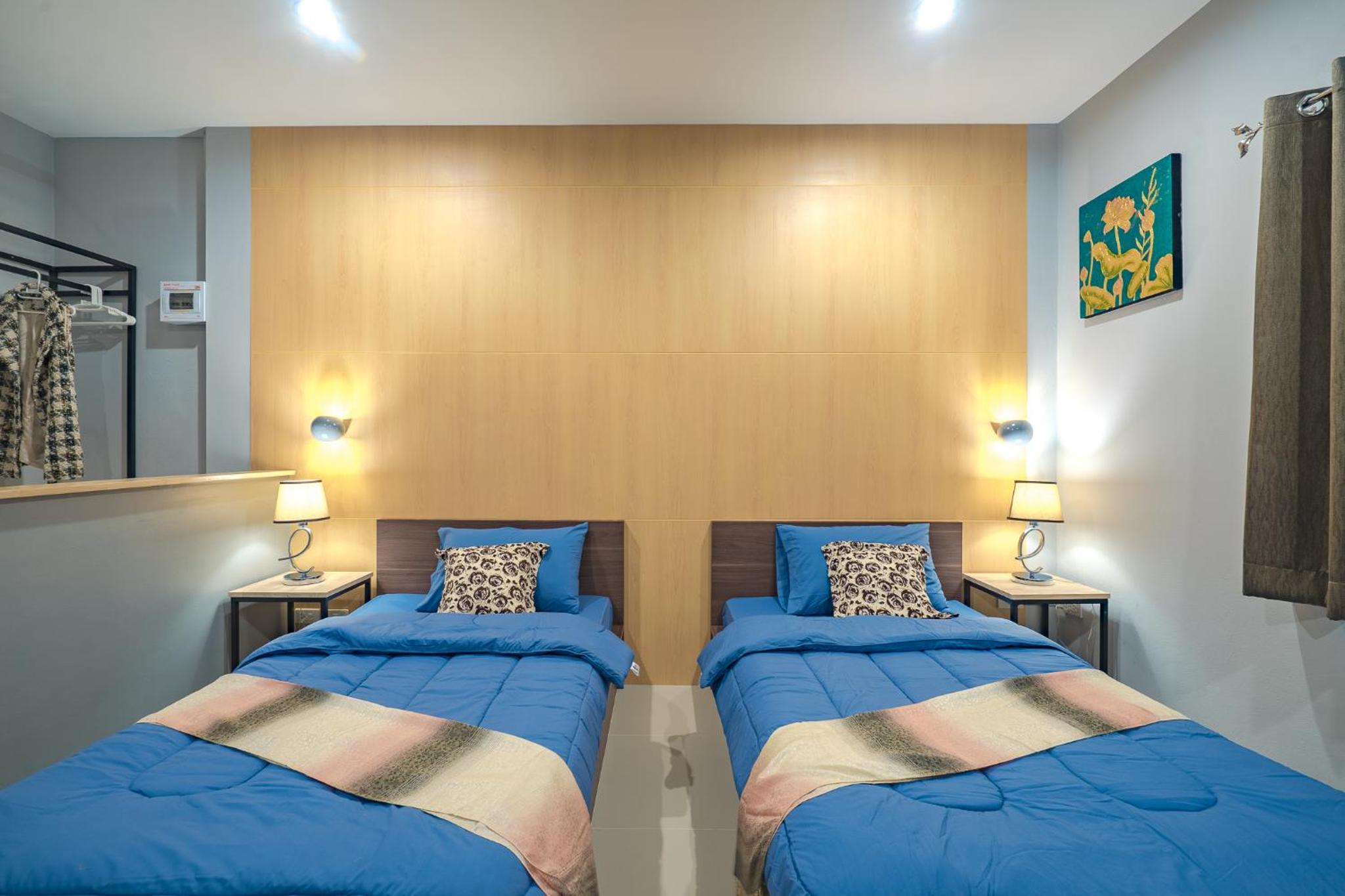 Deluxe Twin Room with Sea View photo 3