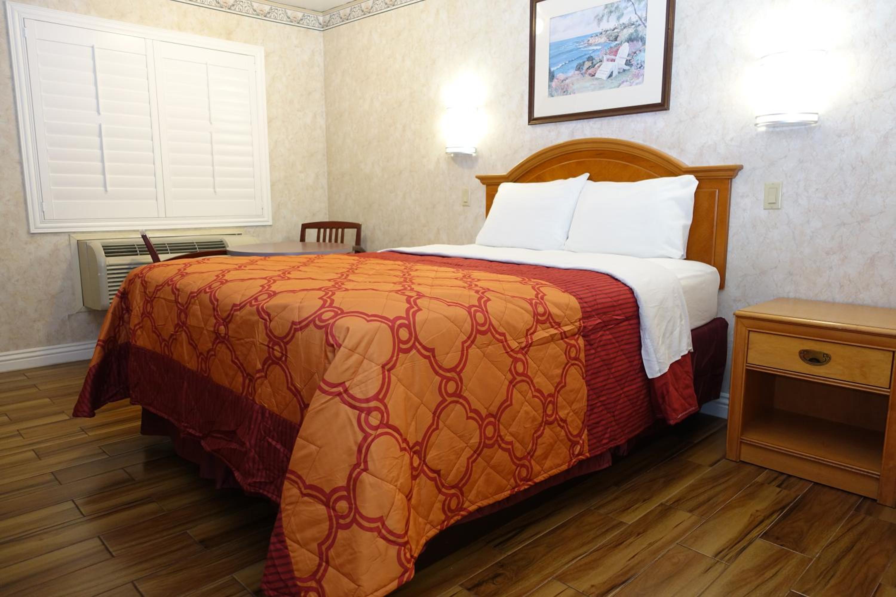 Deluxe Queen Room photo 2