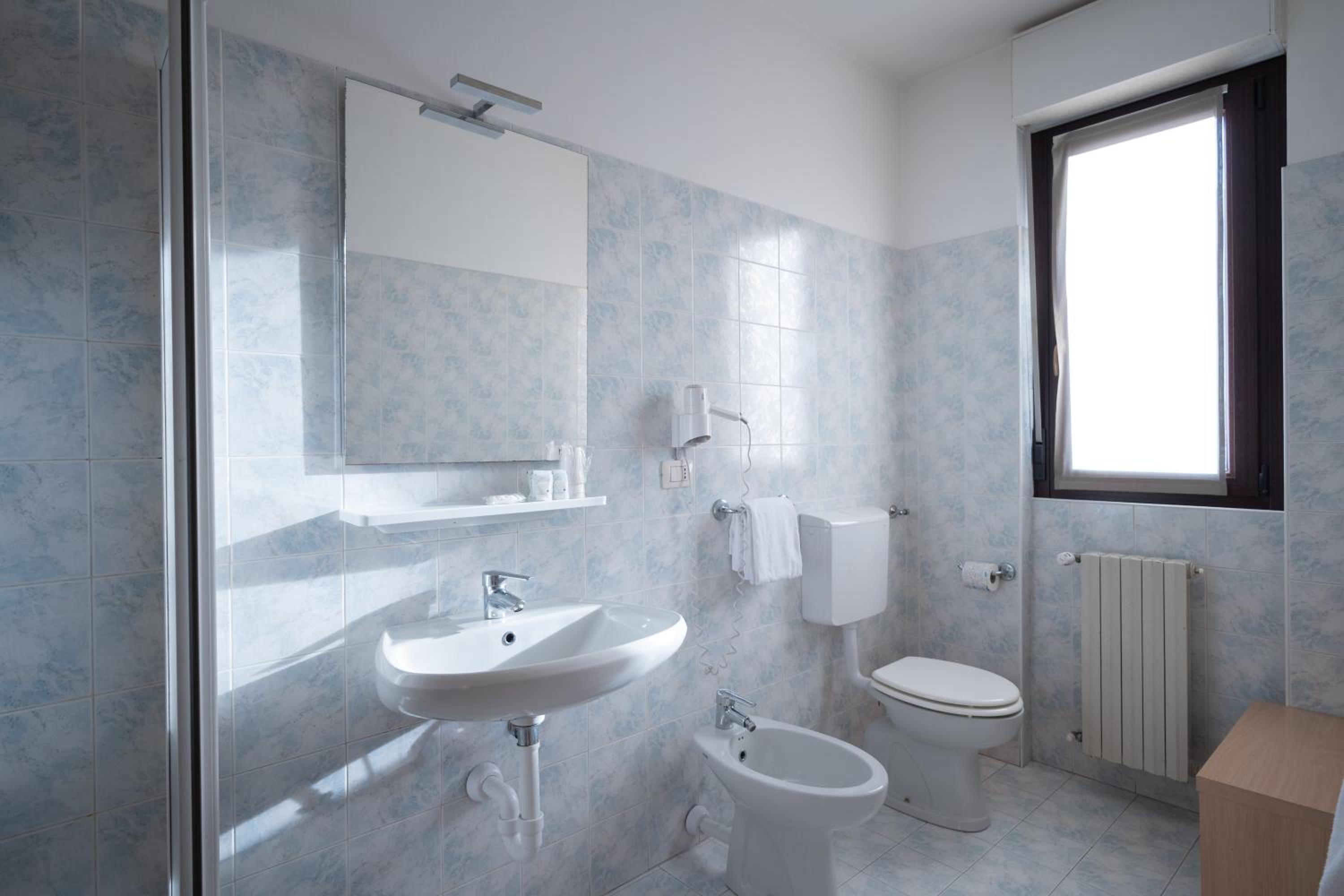Double or Twin Room with Terrace photo 2