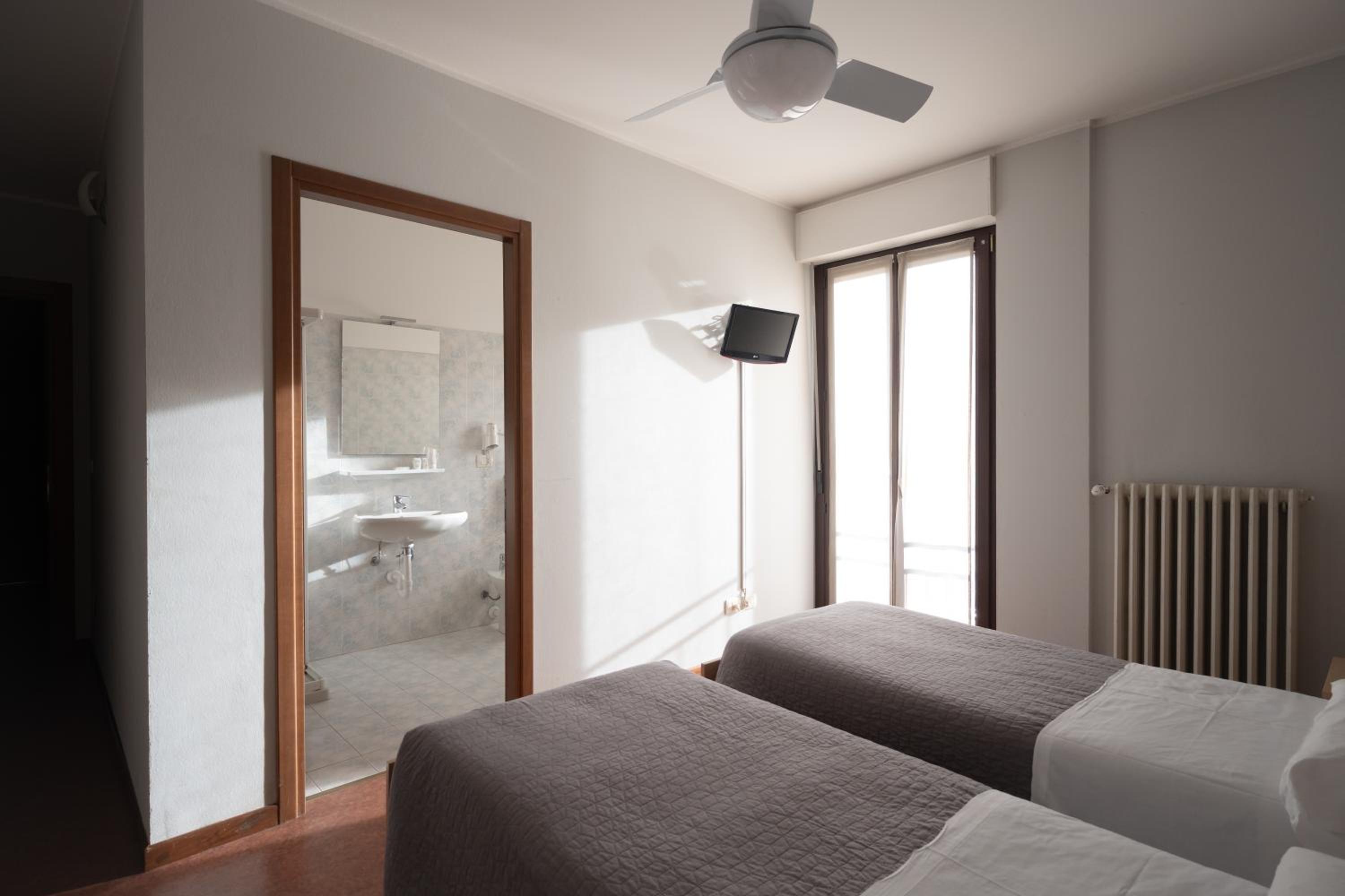 Double or Twin Room with Terrace photo 1