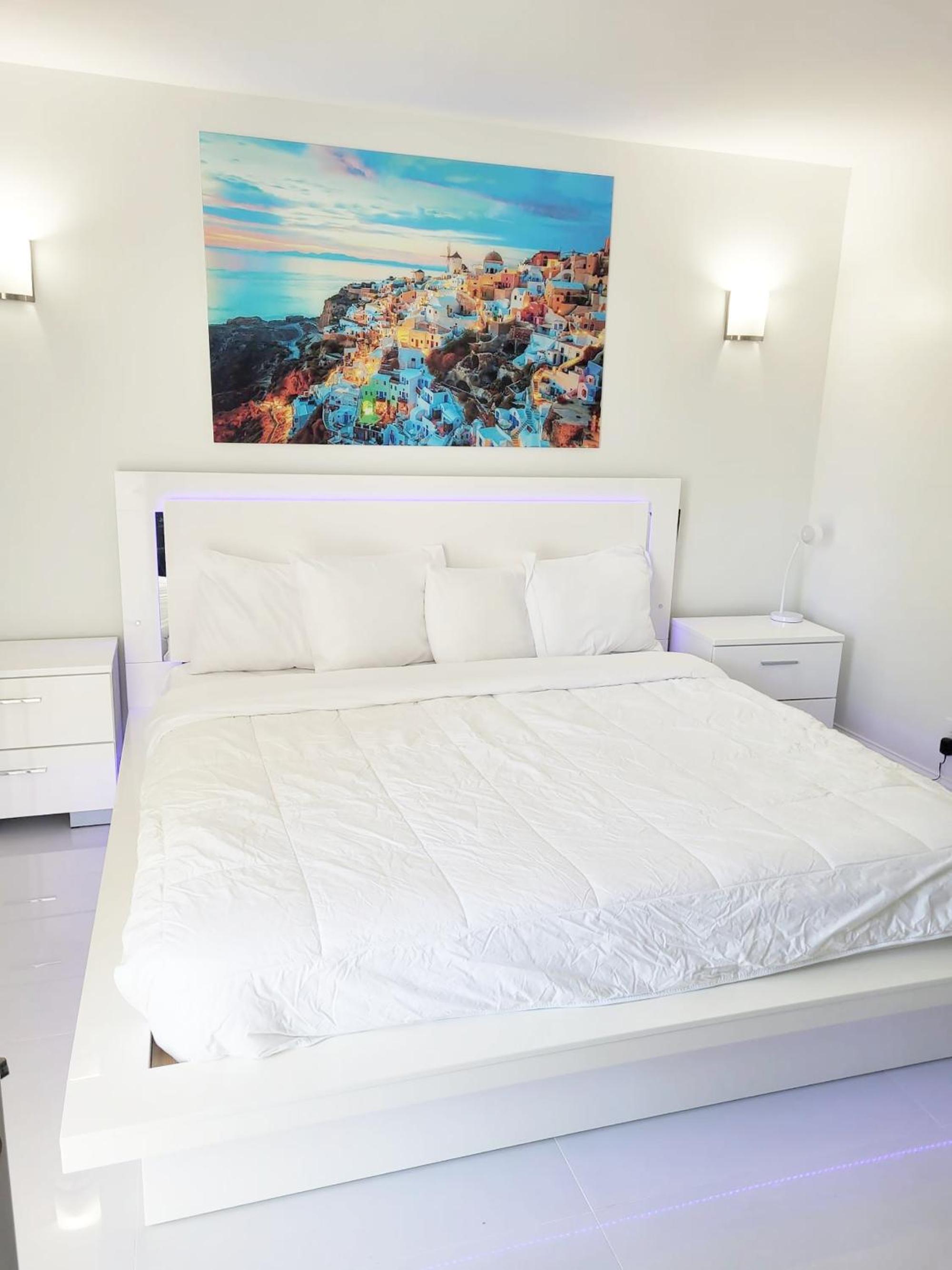 King Room with Pool View