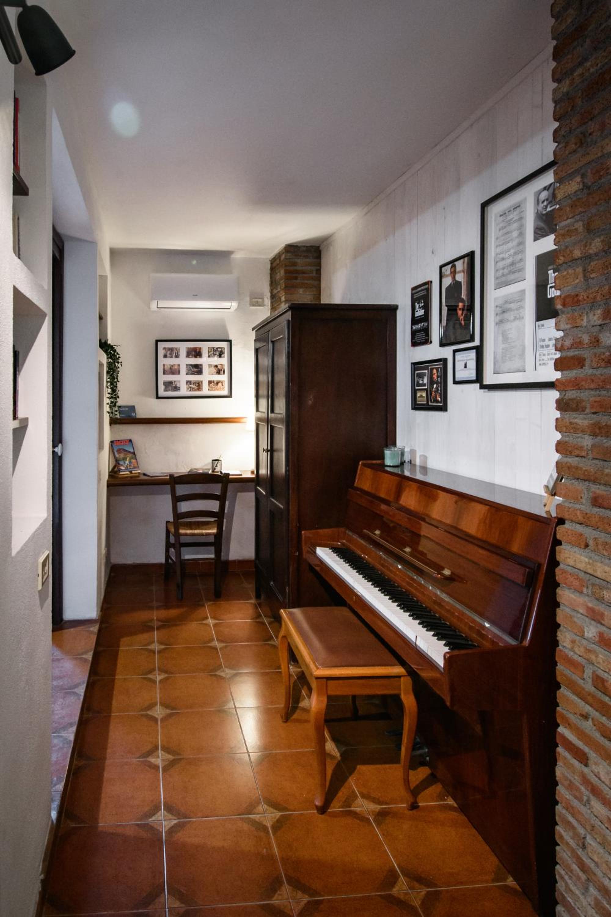 One-Bedroom House photo 2