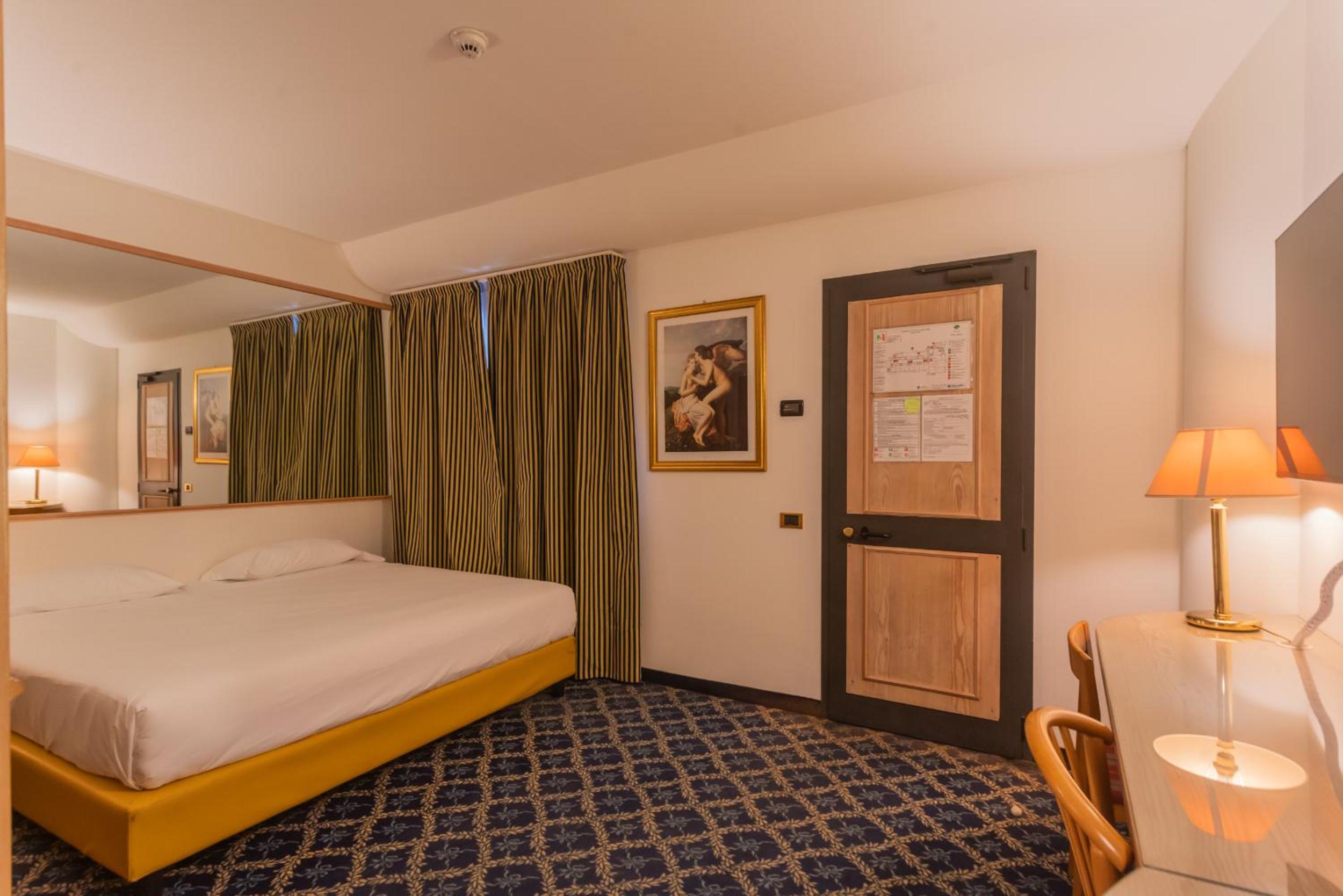 Double Room with Spa Bath