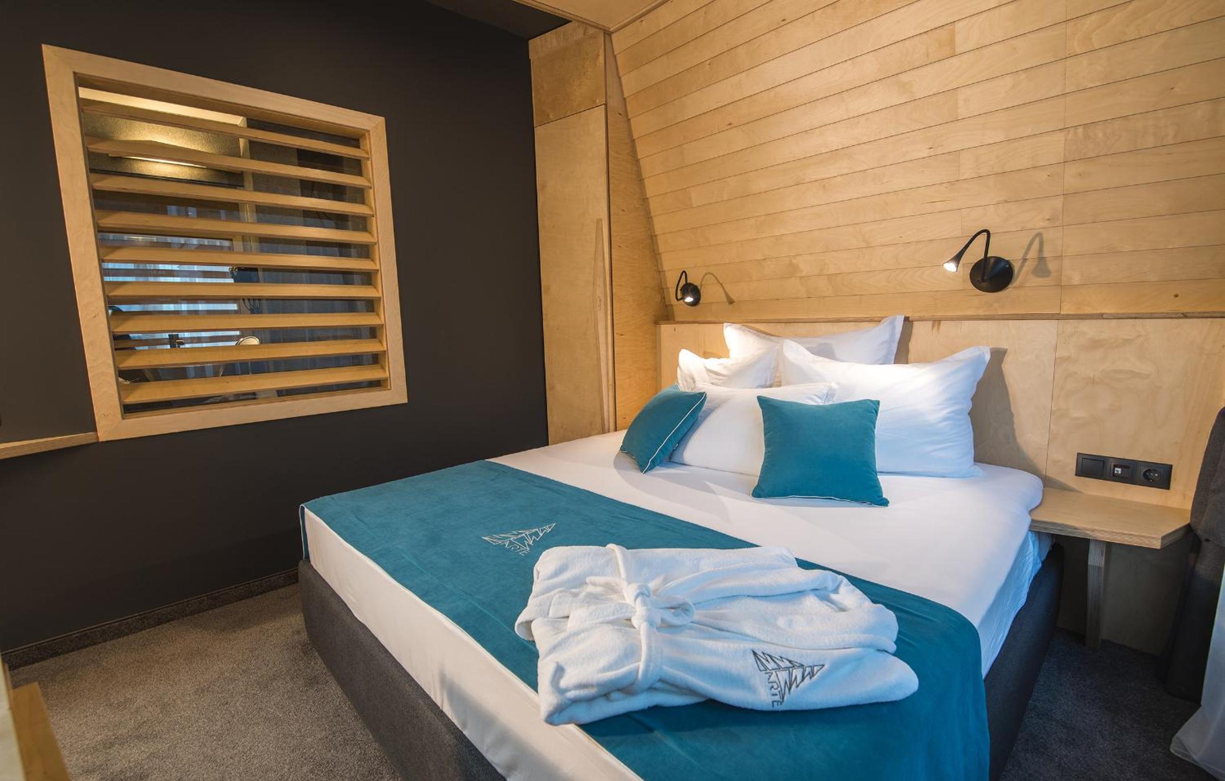 Deluxe Double or Twin Room - Photo 3