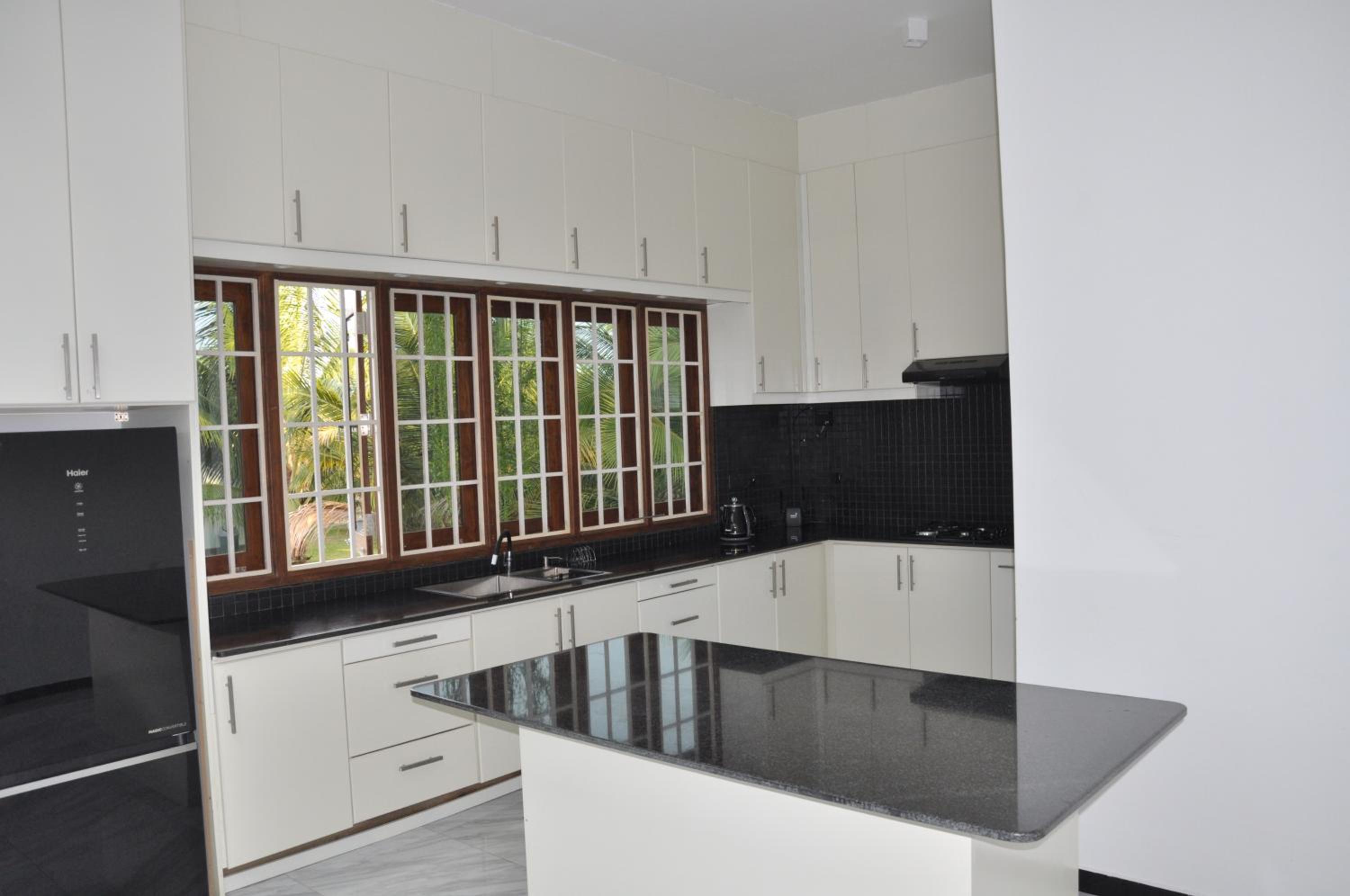 Villa photo 3