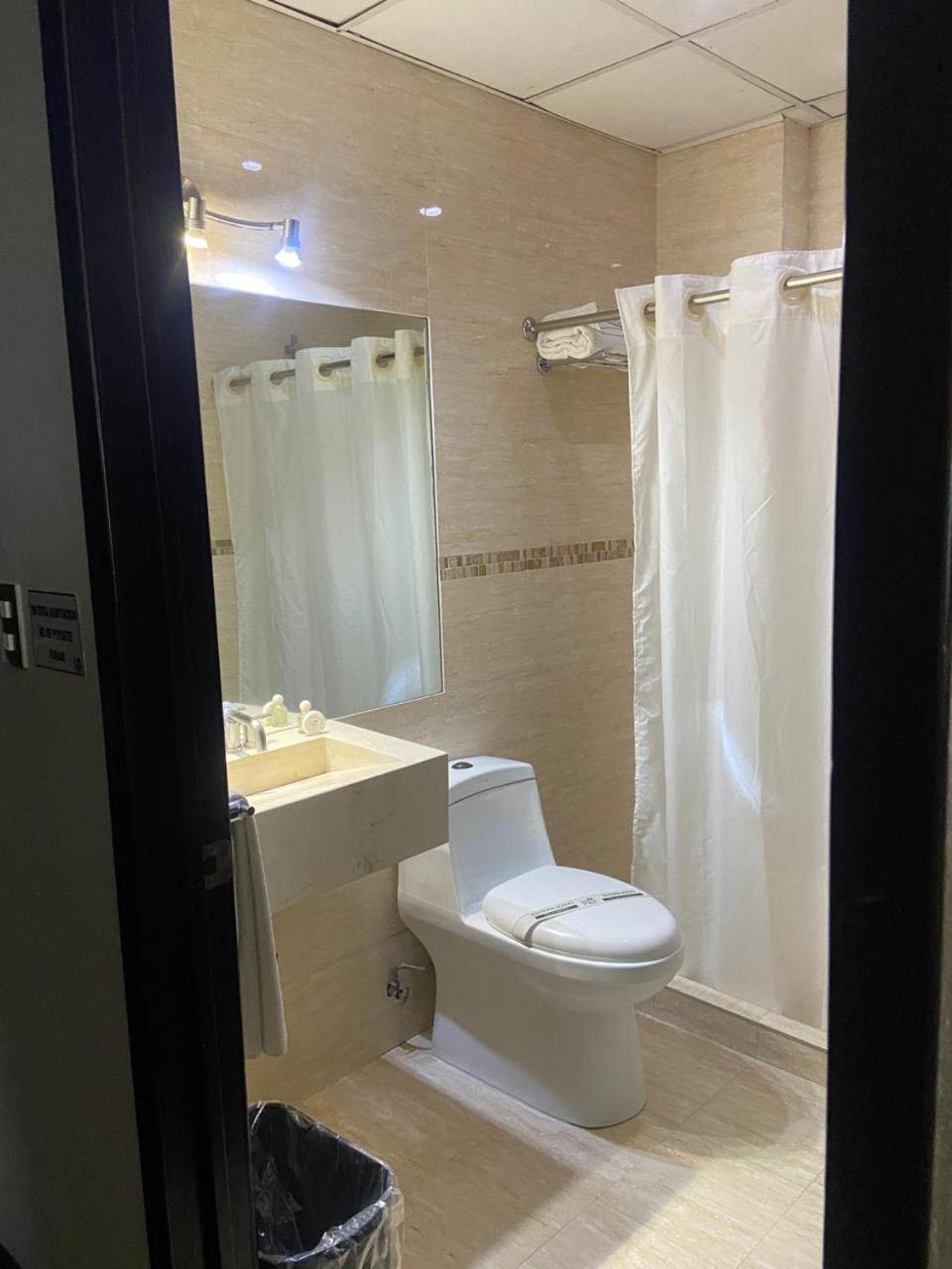 Standard Triple Room - Photo 1