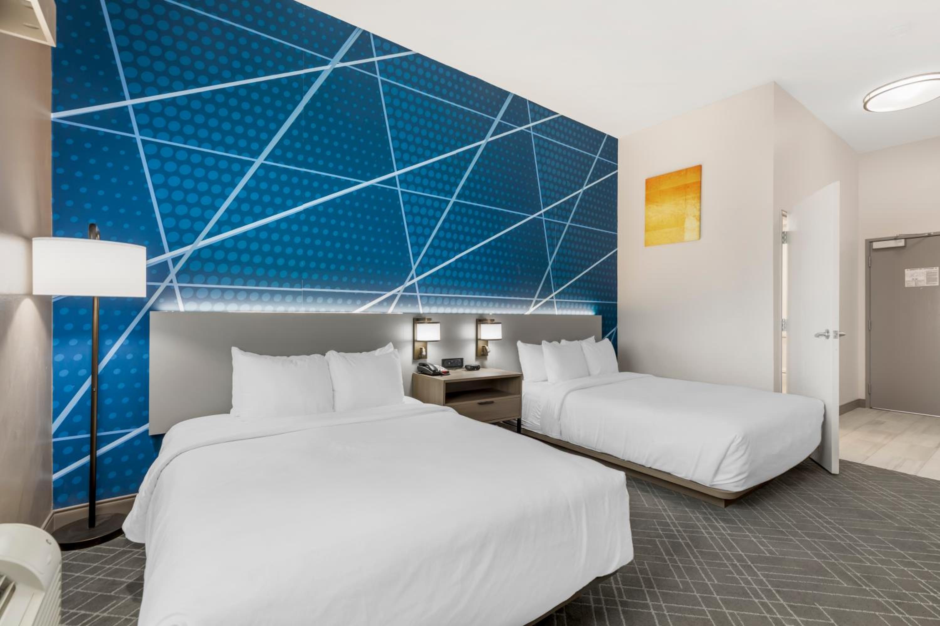 Queen Room with Two Queen Beds and Roll In Shower - Accessible/Non-Smoking photo 3