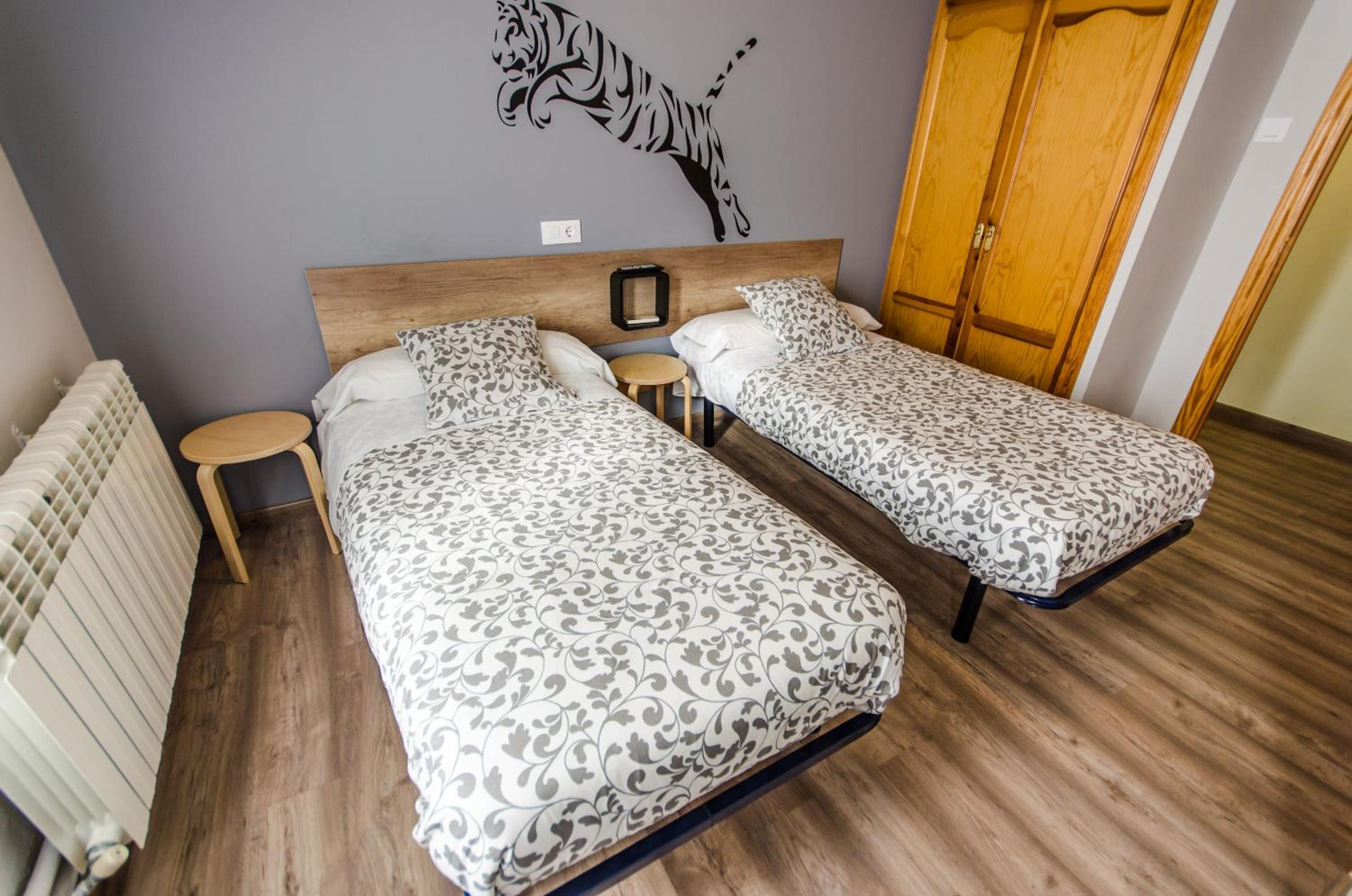 Large Single Room photo 2